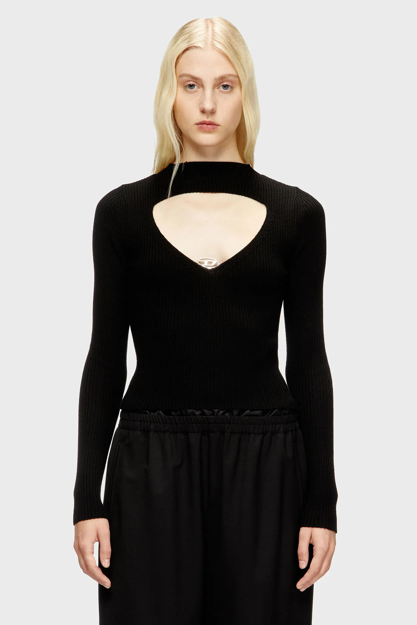 Жіночий чорний вовняний топ M-OLINA 1