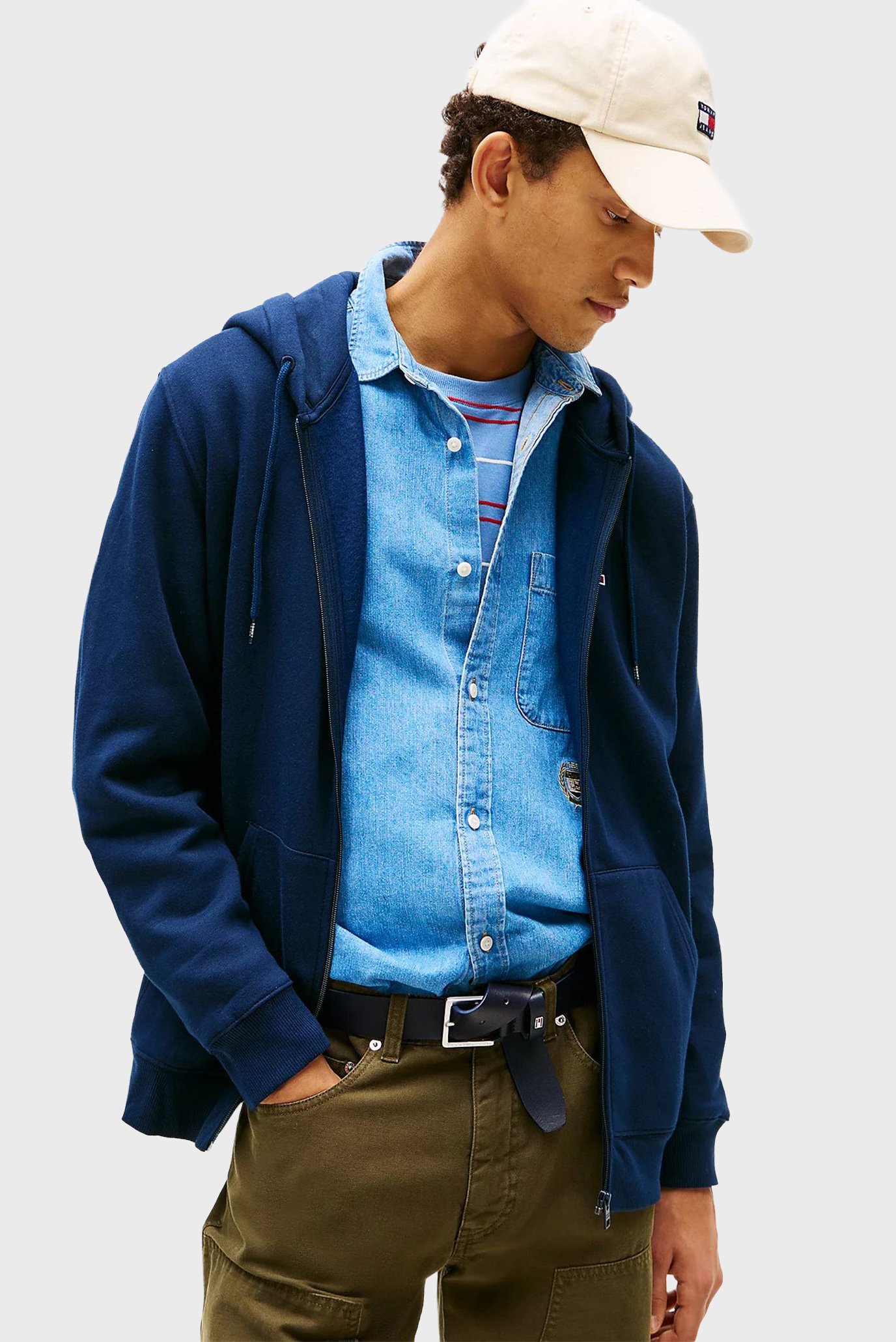 Мужское темно-синее худи S FLAG ZIP Синий M Tommy Jeans DM0DM20743 Мужское темно-синее худи S FLAG ZIP Синий M Tommy Jeans DM0DM20743