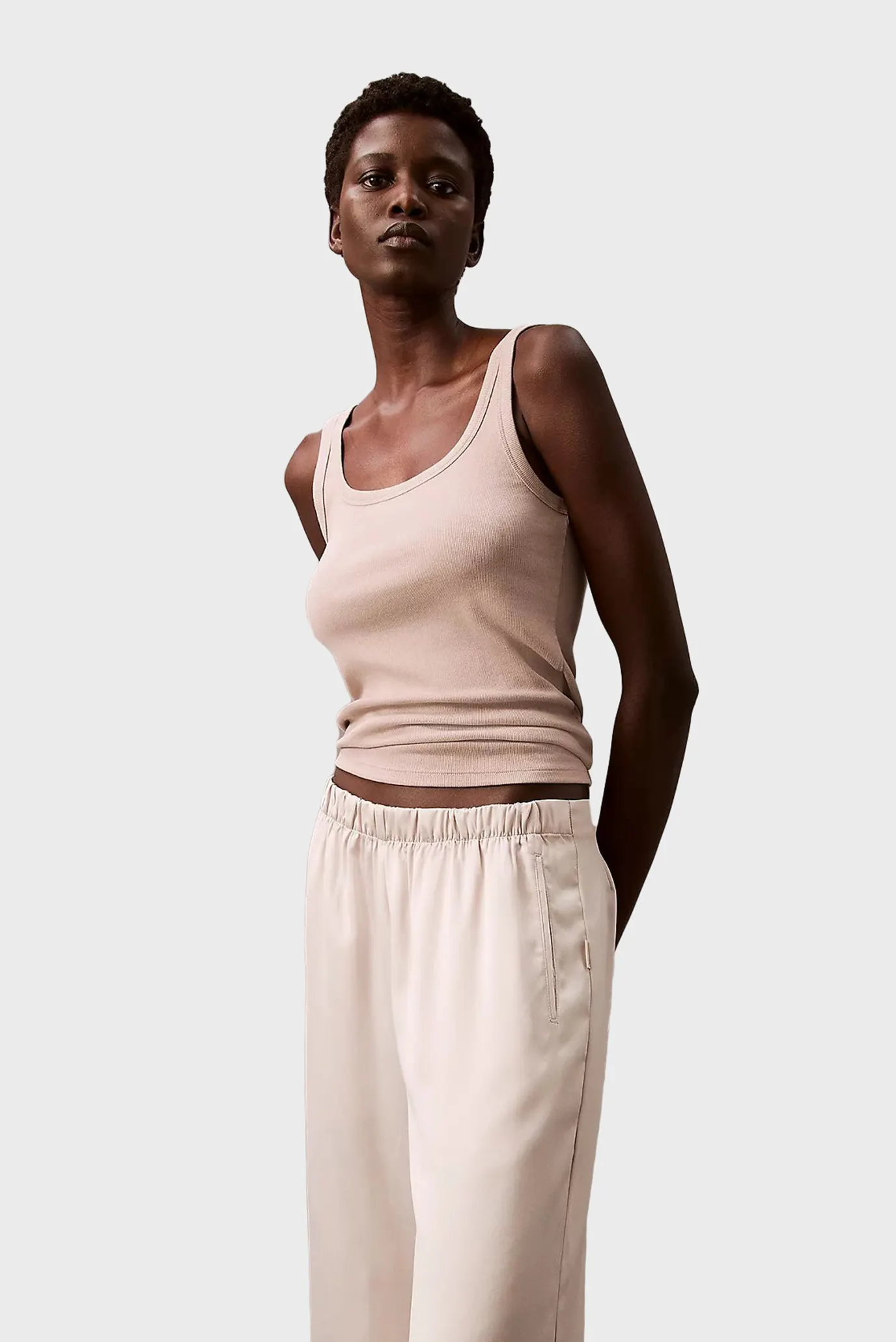 Женские бежевые брюки 4