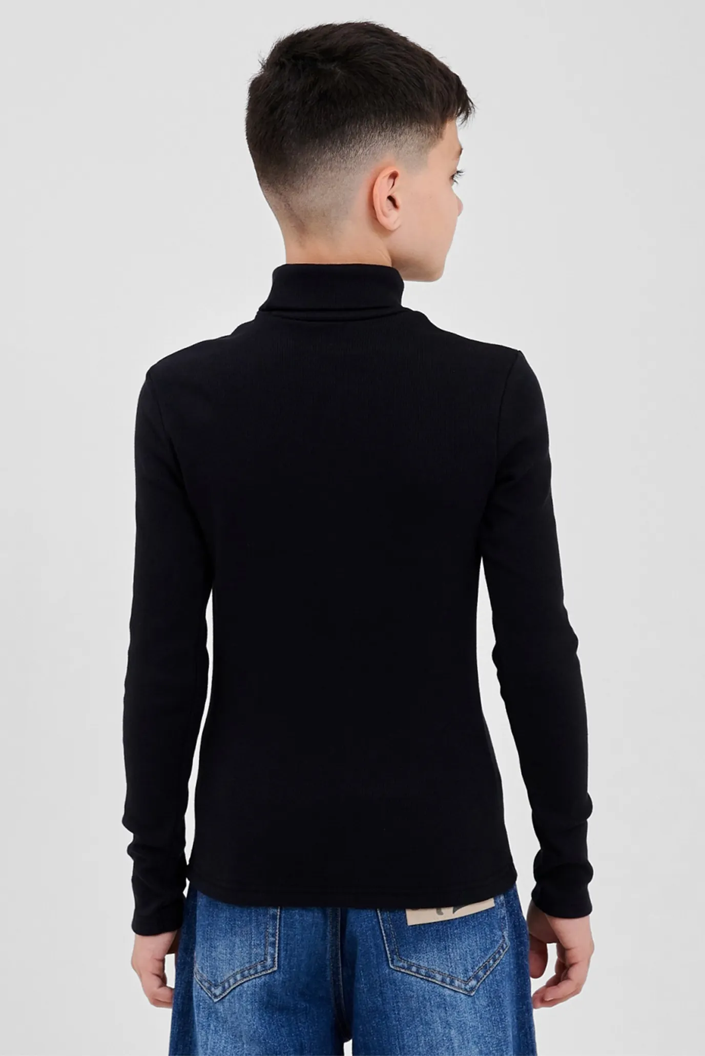 Детский черный гольф 3