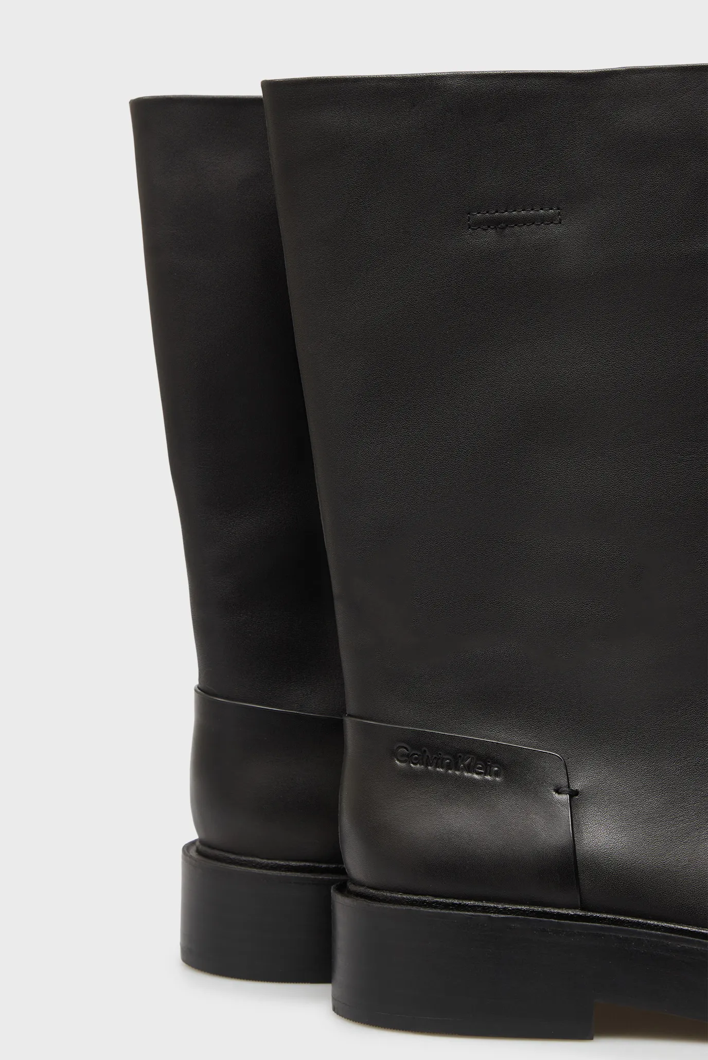 Женские черные кожаные сапоги CONCAVE 2