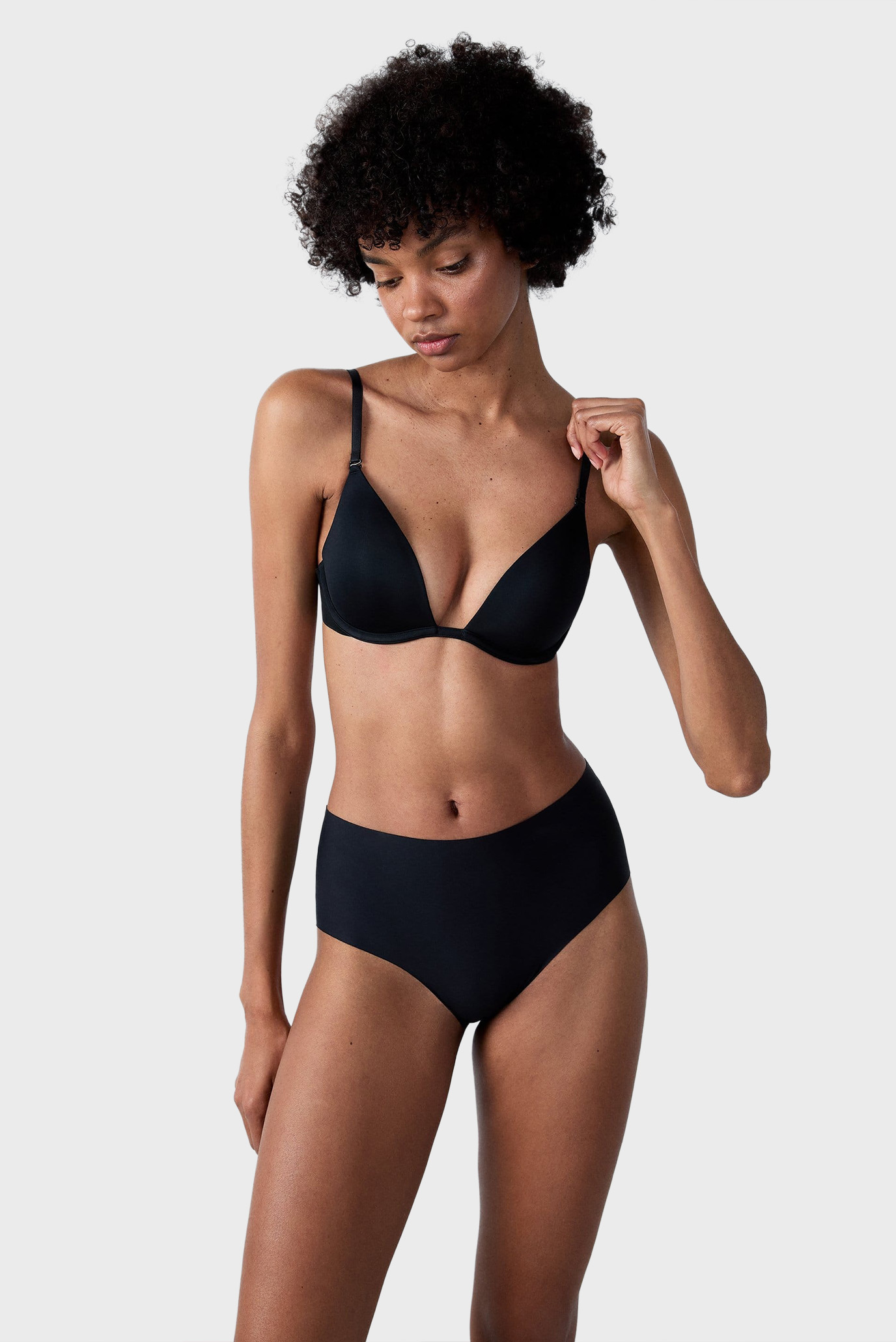 Женский черный бюстгальтер PURE FIT WE CARE Черный 75B Etam 6541137 Женский черный бюстгальтер PURE FIT WE CARE Черный 75B Etam 6541137
