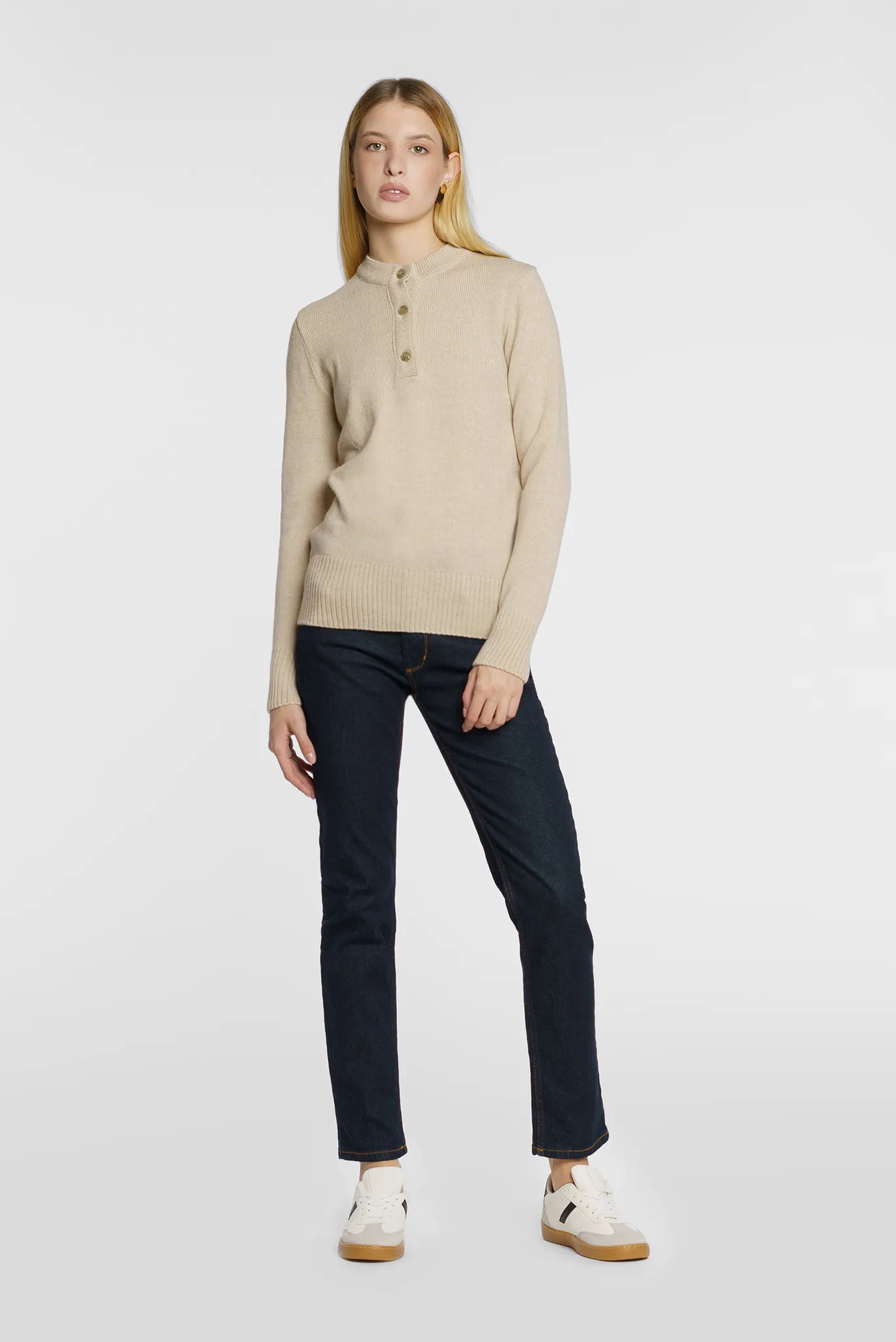 Женская бежевая шерстяная кофта 2