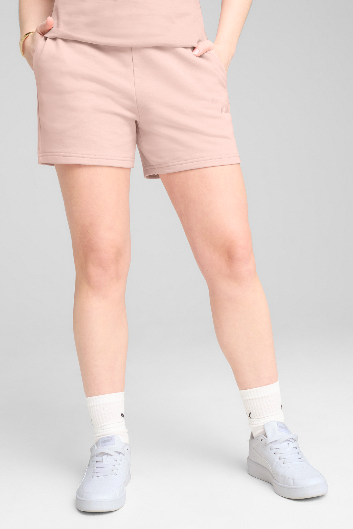 Жіночі пудрові шорти ESS Small No. 1 Logo 5'' High-Waist Shorts Women 1