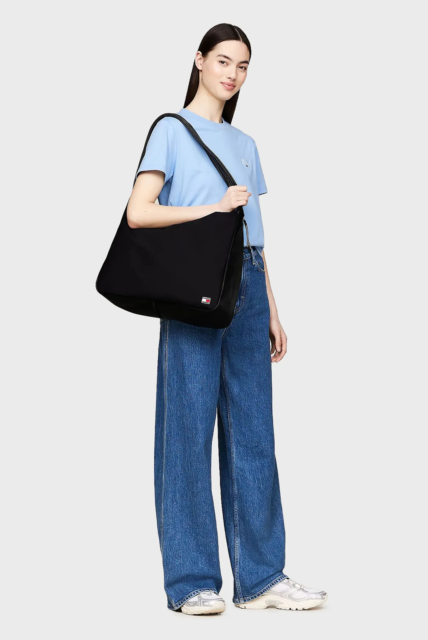 Женская черная сумка TJW DAILY UTILITY LARGE X-BODY 2