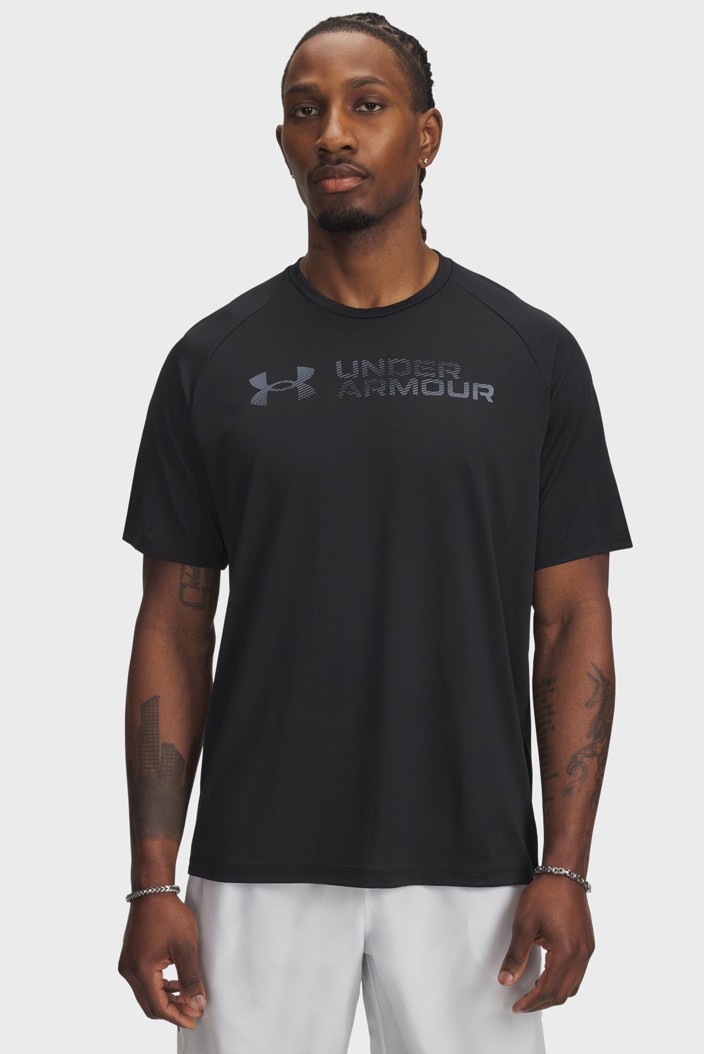 Мужская черная футболка UA Tech Reflective SS Черный XXL Under Armour 6005116-001 Мужская черная футболка UA Tech Reflective SS Черный XXL Under Armour 6005116-001