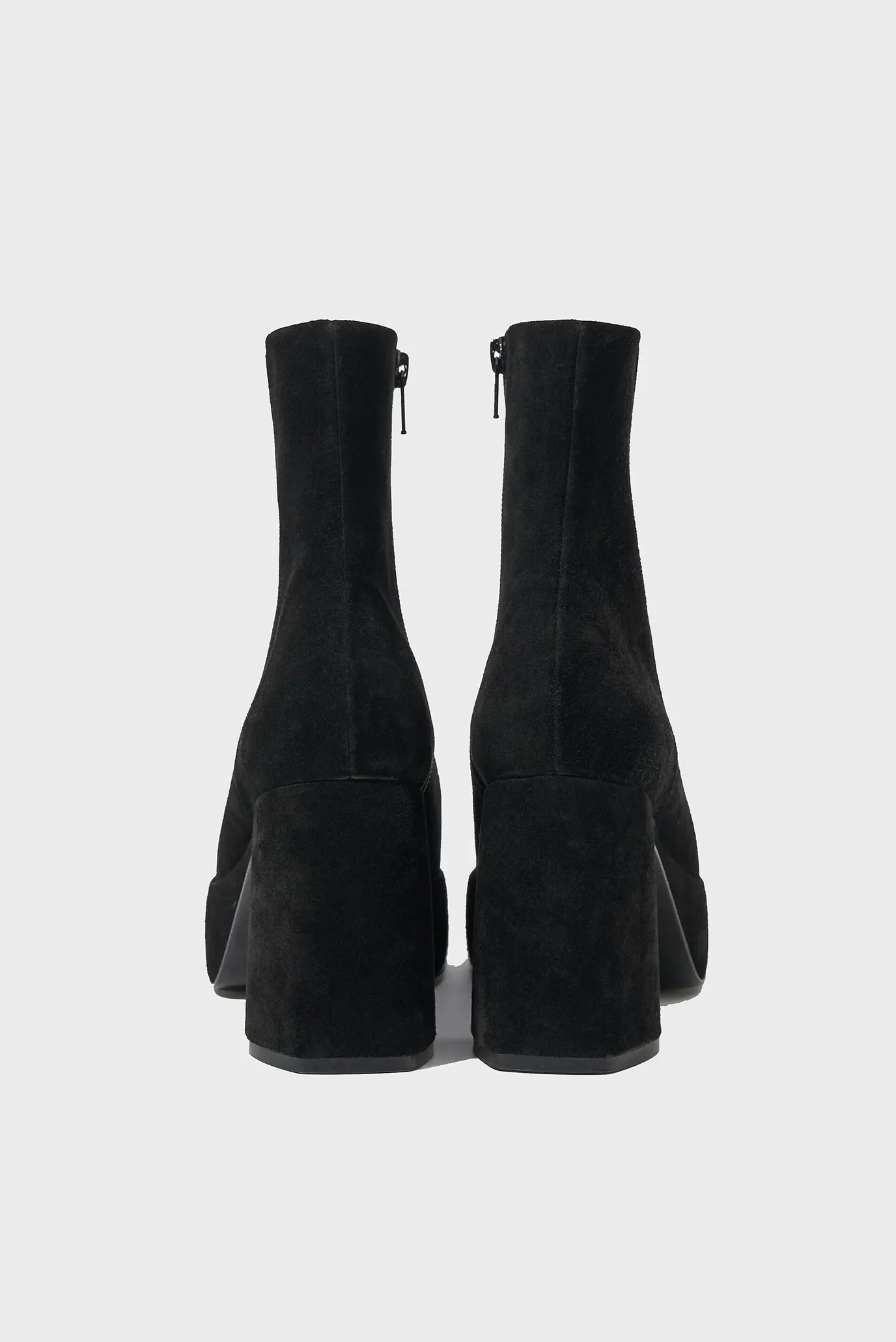 Женские черные замшевые ботильоны 3
