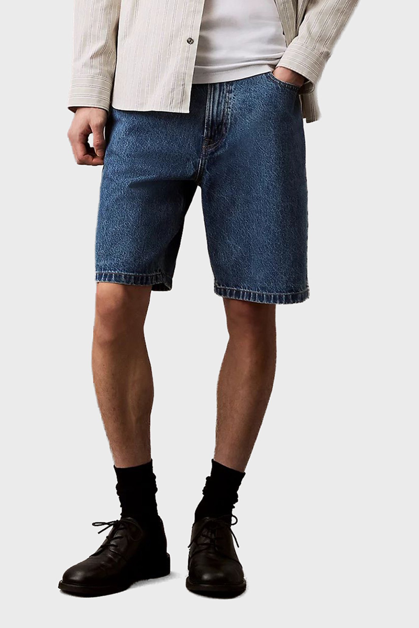 Мужские синие джинсовые шорты 90S MID Синий 32 Calvin Klein Jeans LV04RB931G Мужские синие джинсовые шорты 90S MID Синий 32 Calvin Klein Jeans LV04RB931G