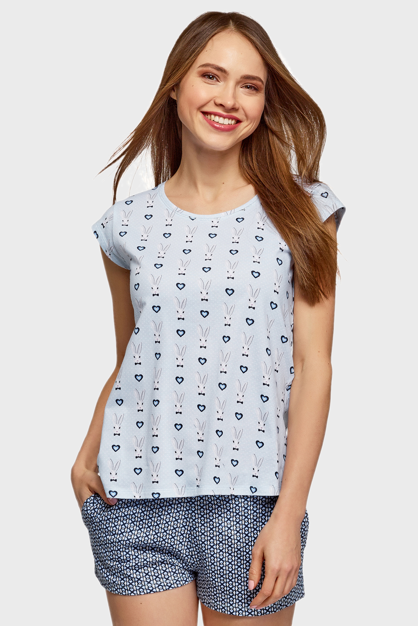 Жіноча піжама (футболка, шорти) 1