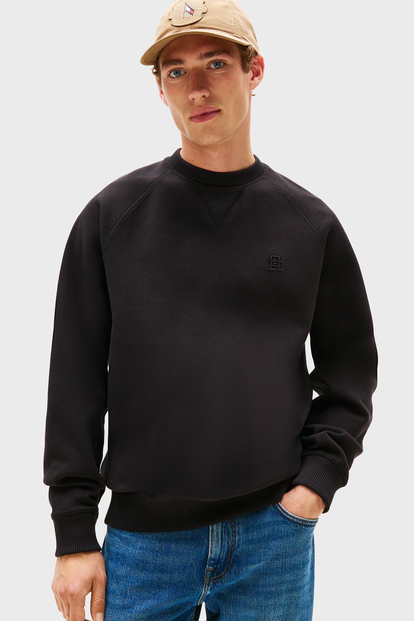 Мужской черный свитшот MONOGRAM IMD Черный S Tommy Hilfiger MW0MW39397 Мужской черный свитшот MONOGRAM IMD Черный S Tommy Hilfiger MW0MW39397