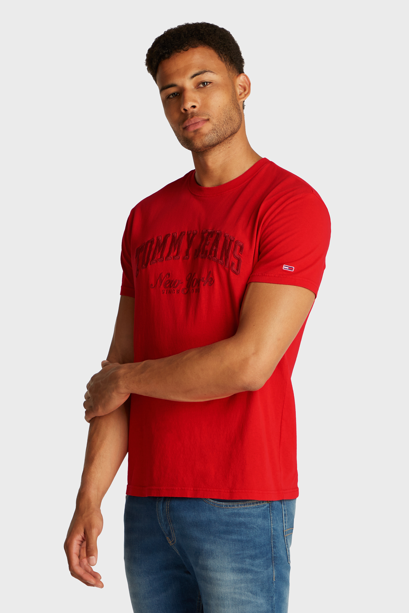 Мужская красная футболка TJM REG VINTAGE VARSITY TEE Красный XL Tommy Jeans DM0DM20356 Мужская красная футболка TJM REG VINTAGE VARSITY TEE Красный XL Tommy Jeans DM0DM20356
