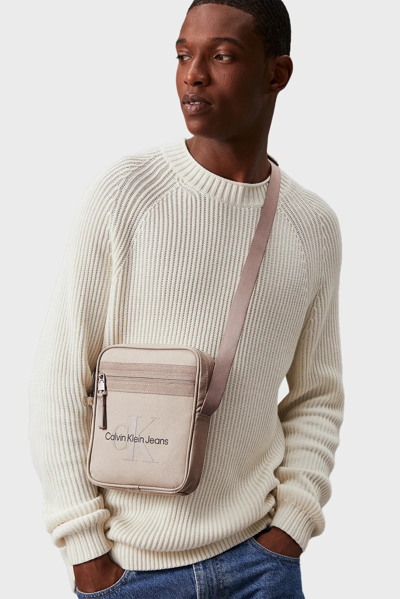 Чоловіча бежева сумка SPORT ESSENTIALS REPORTER18 M 2