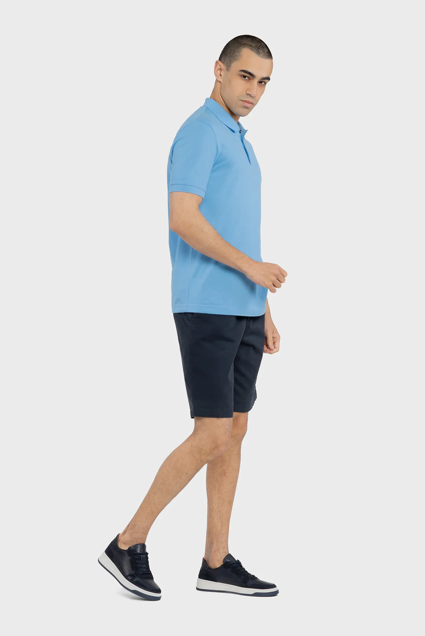 Чоловіче блакитне поло 3