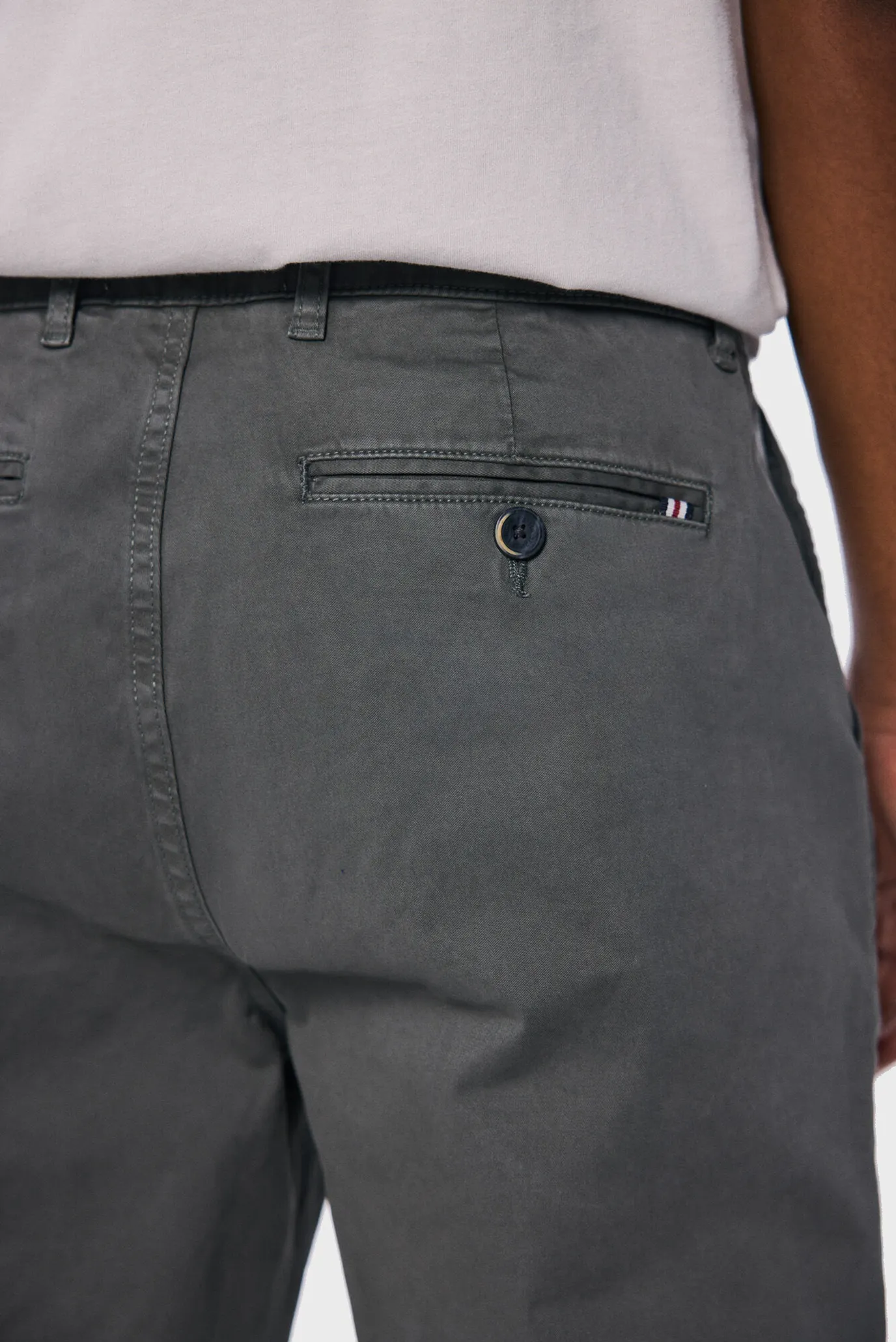 Чоловічі сірі чіноси 5