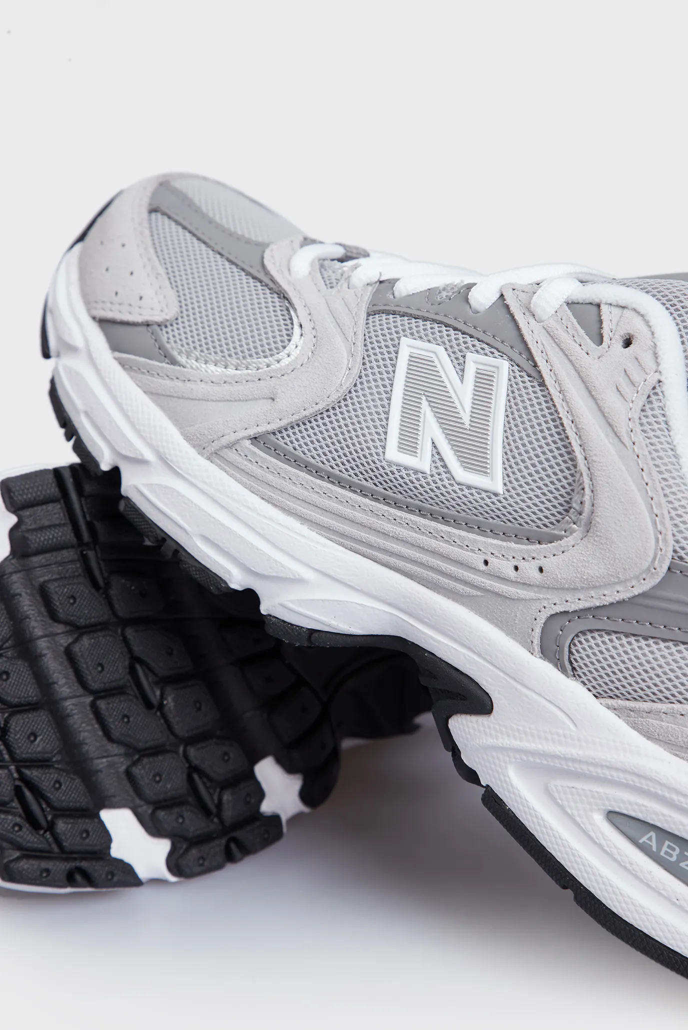 Серые кроссовки 530 New Balance MR530CK — MD-Fashion, баркод