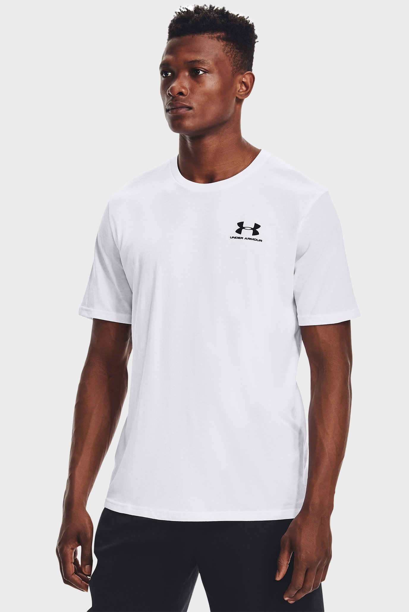 Мужская белая футболка SPORTSTYLE LEFT CHEST SS Белый XXL Under Armour 1326799-100 Мужская белая футболка SPORTSTYLE LEFT CHEST SS Белый XXL Under Armour 1326799-100