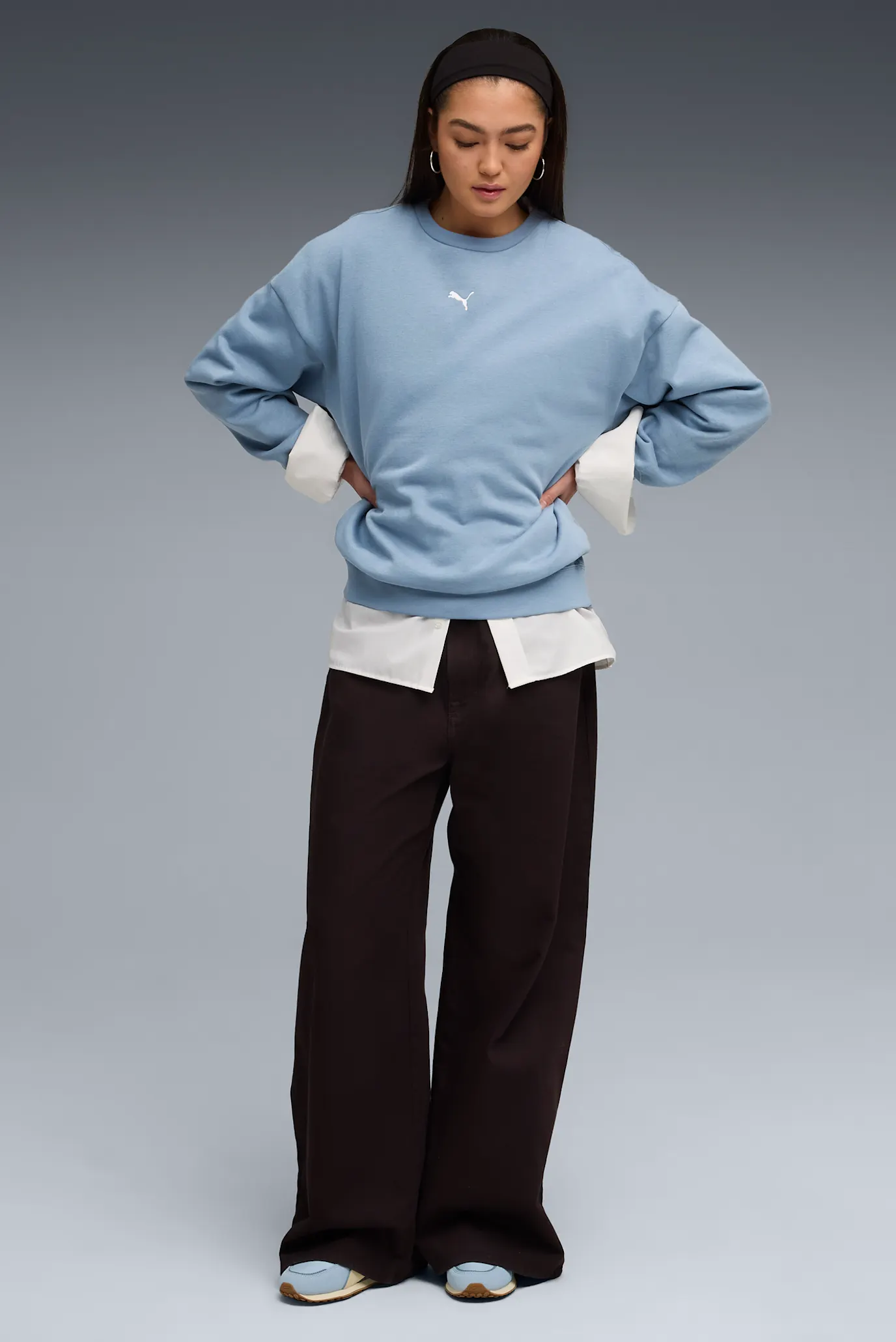 Жіночий блакитний світшот Essentials Oversized Crew Women 2