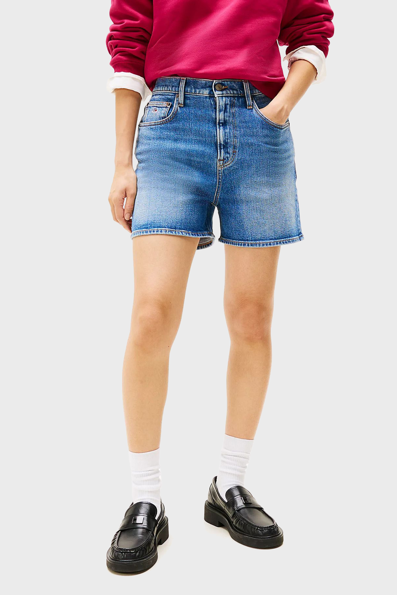 Женские синие джинсовые шорты MOM SHORT BI0134 Синий 28 Tommy Jeans DW0DW20092 Женские синие джинсовые шорты MOM SHORT BI0134 Синий 28 Tommy Jeans DW0DW20092
