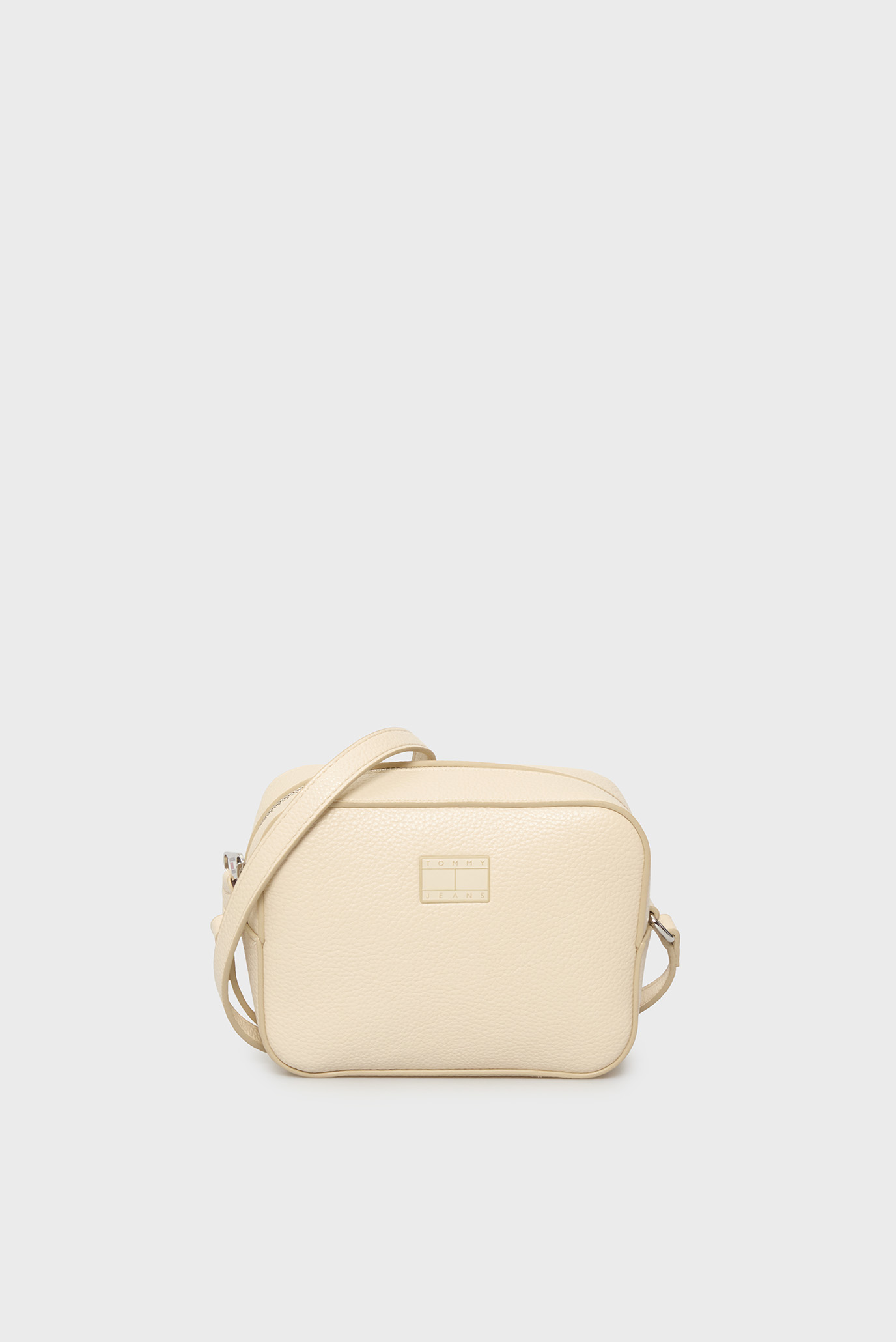 Женская белая сумка MUST CAMERA BAG Белый ONESIZE Tommy Jeans AW0AW17543 Женская белая сумка MUST CAMERA BAG Белый ONESIZE Tommy Jeans AW0AW17543