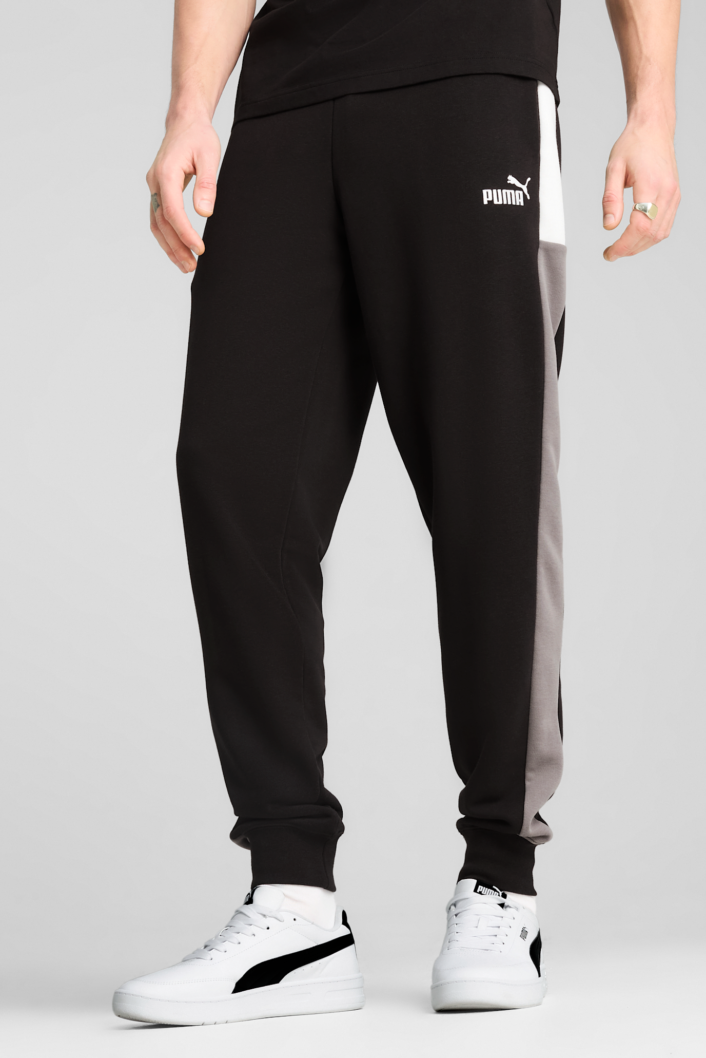 Чоловічі чорні спортивні штани Essentials Block Sweatpants Men 1