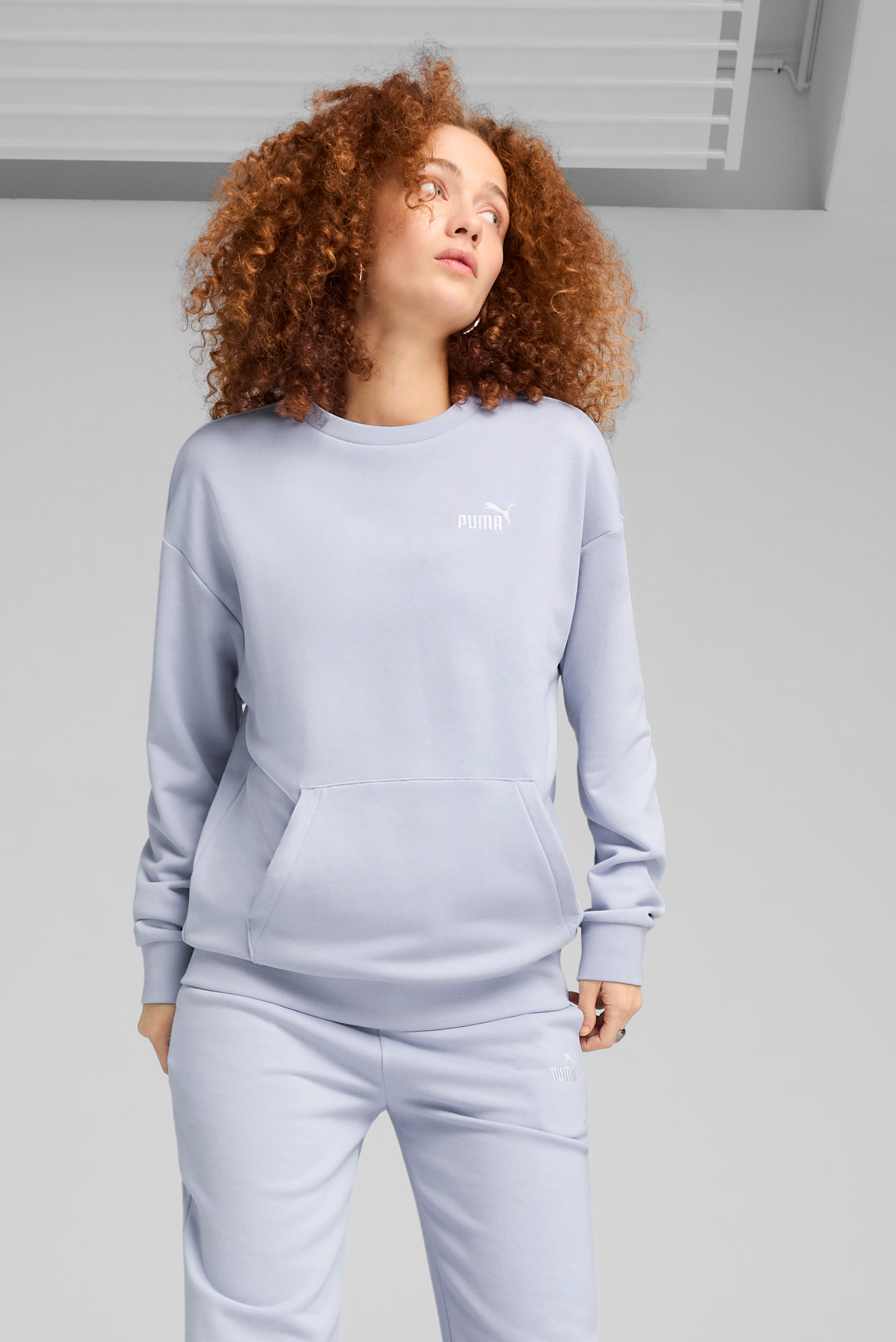 Женский голубой спортивный костюм (свитшот, брюки) Relaxed Sweat Suit Women 1