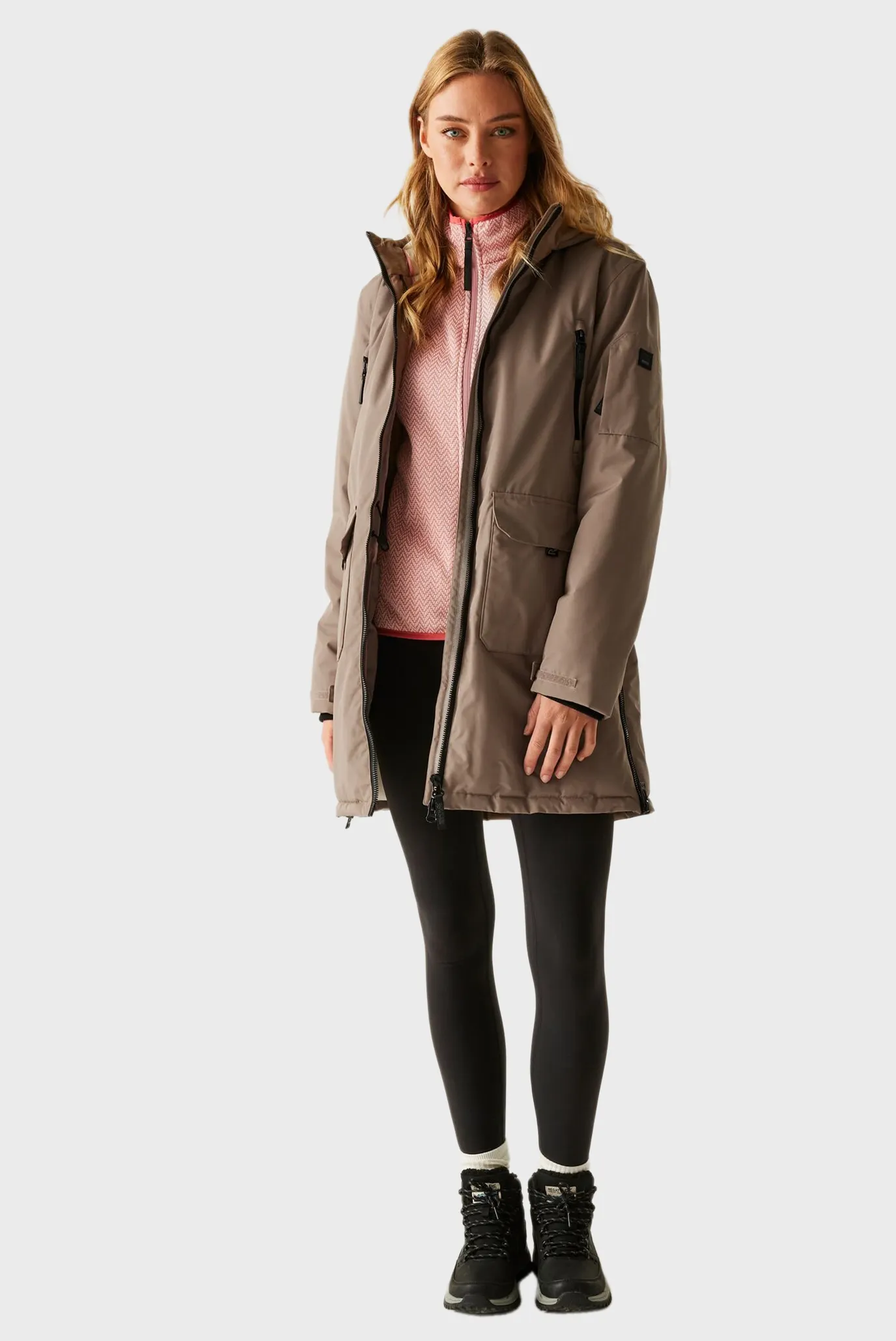 Женская коричневая парка 2