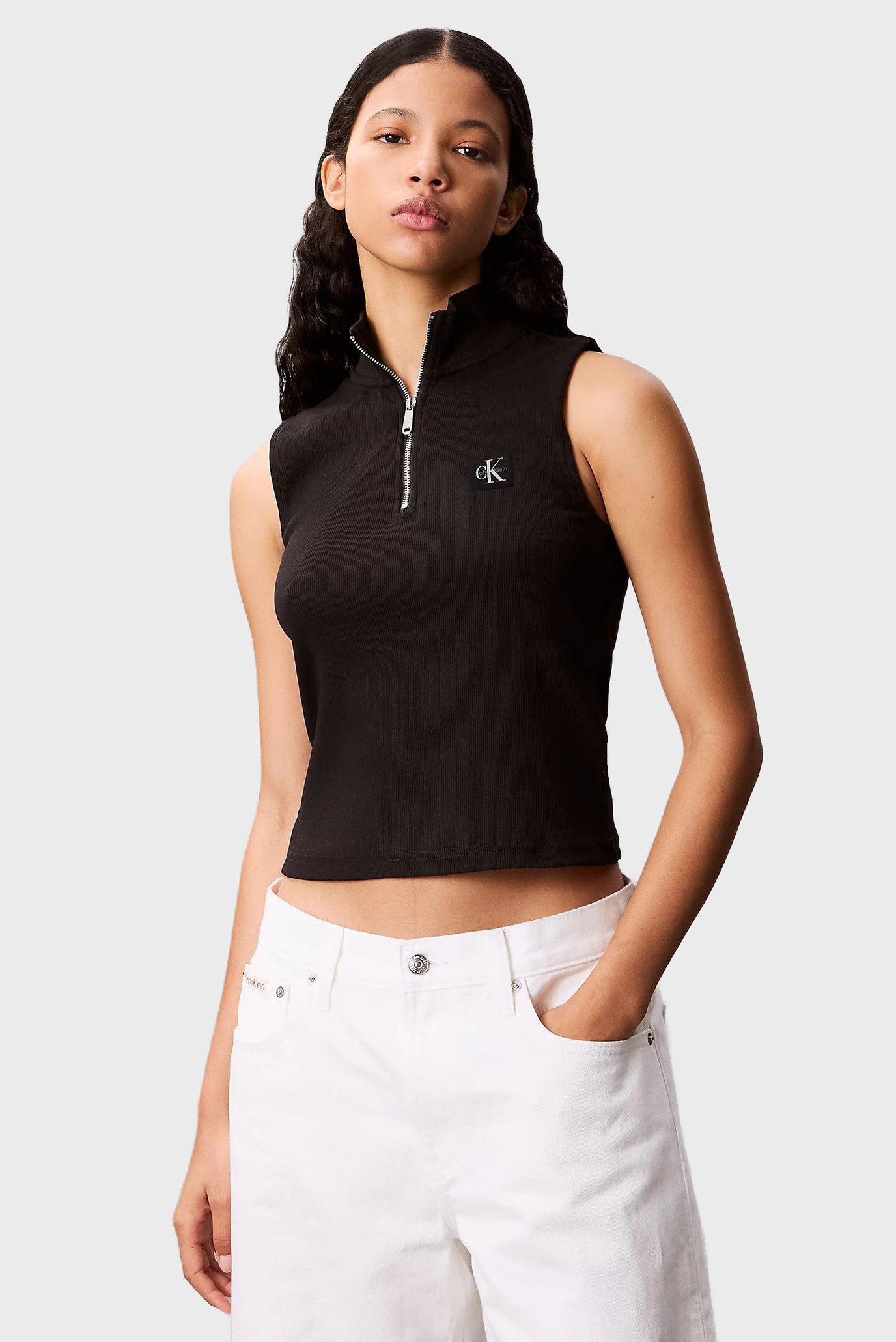 Женский черный топ A- WOVEN LABEL Черный S Calvin Klein Jeans LV047C909G Женский черный топ A- WOVEN LABEL Черный S Calvin Klein Jeans LV047C909G