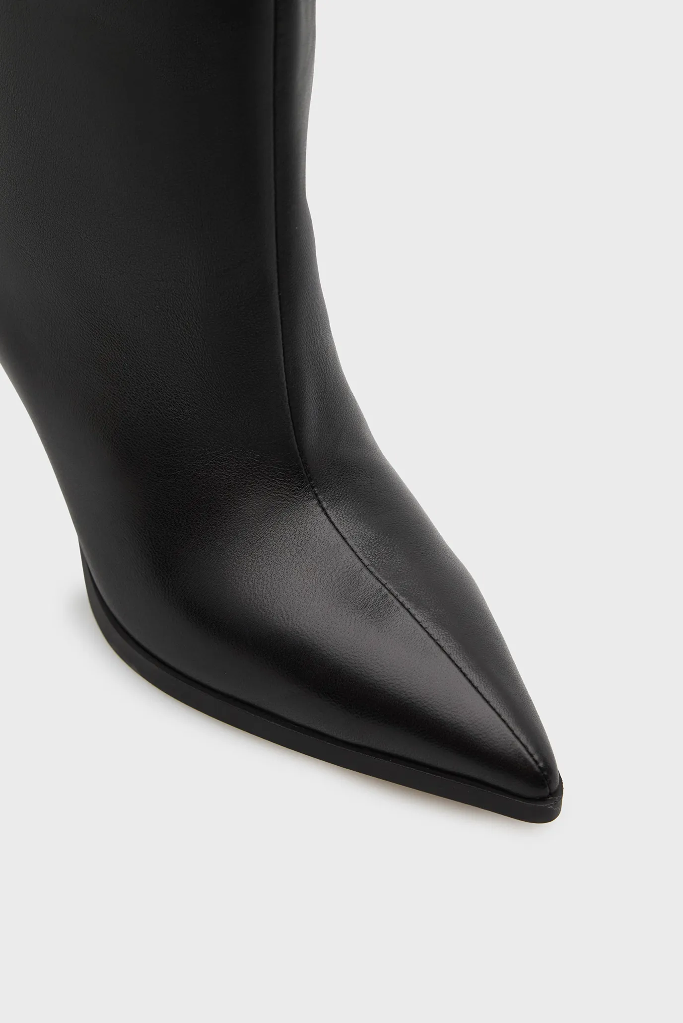 Женские черные кожаные сапоги Elodie 4