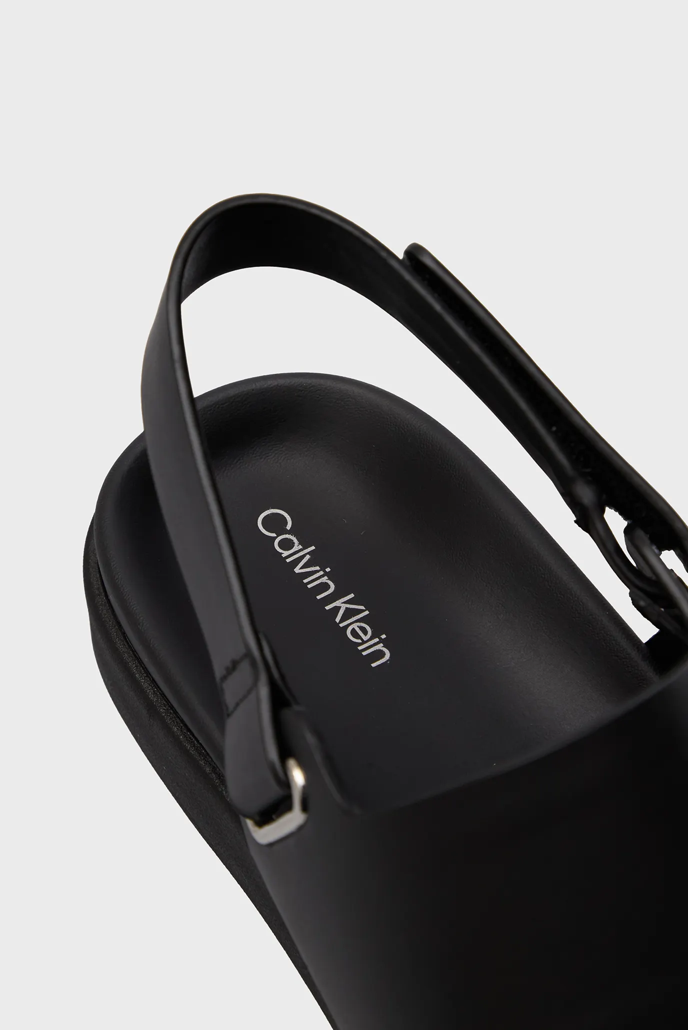 Жіночі чорні шкіряні сандалі FLAT SANDAL EYELET 2