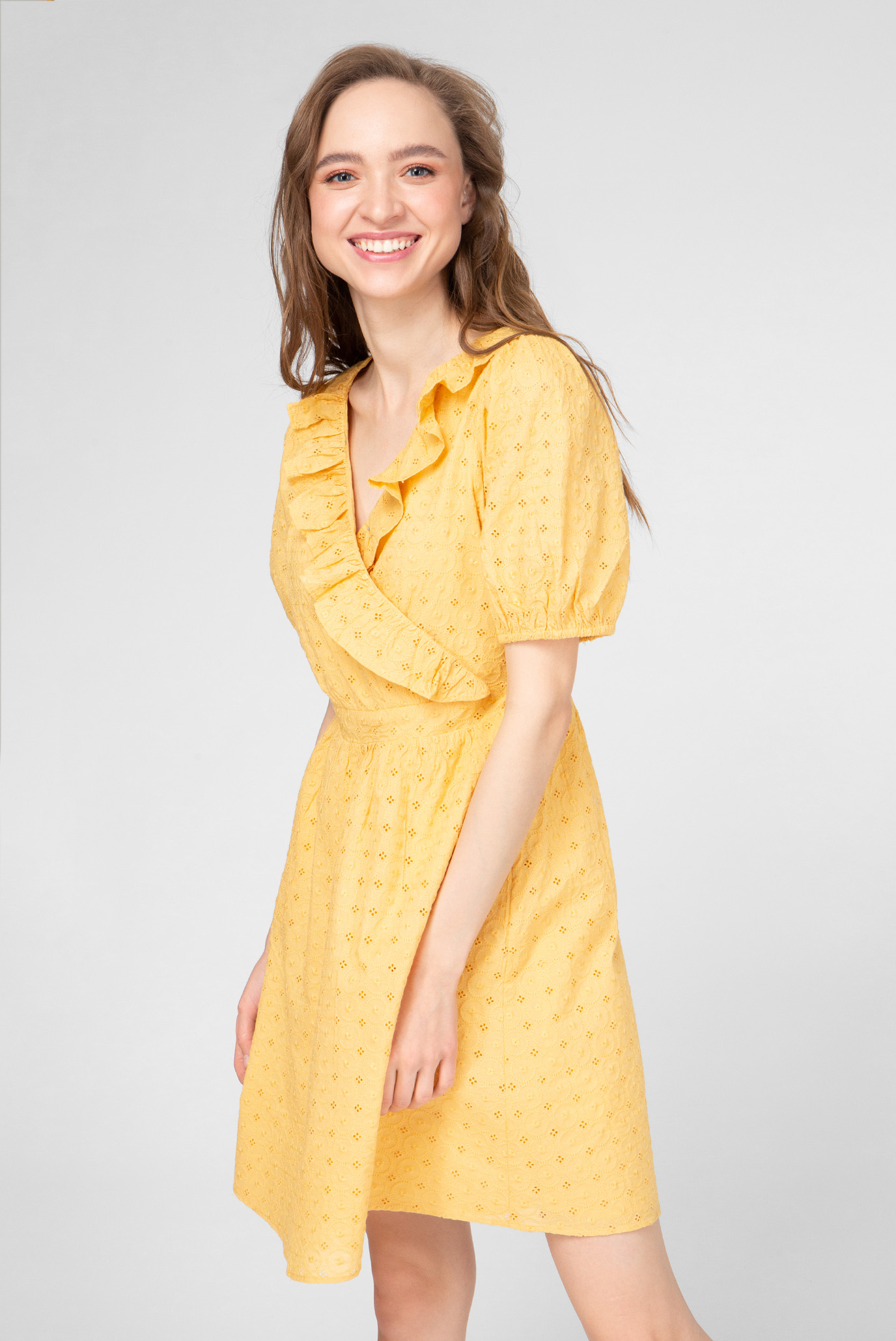 Женское желтое платье 1