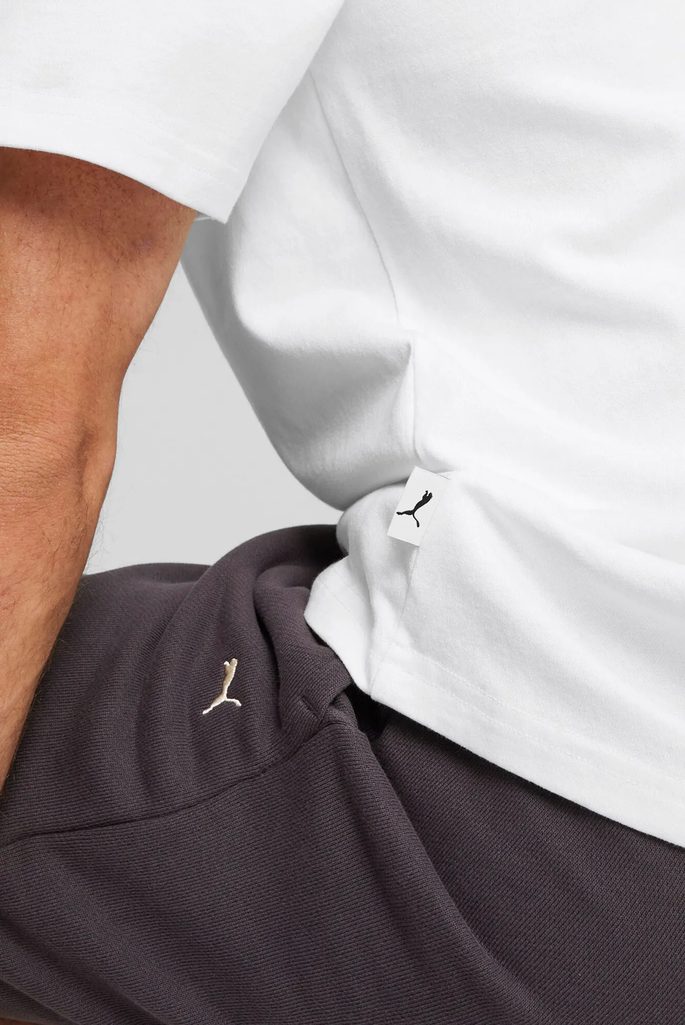 Чоловіча біла футболка MMQ Tee 5