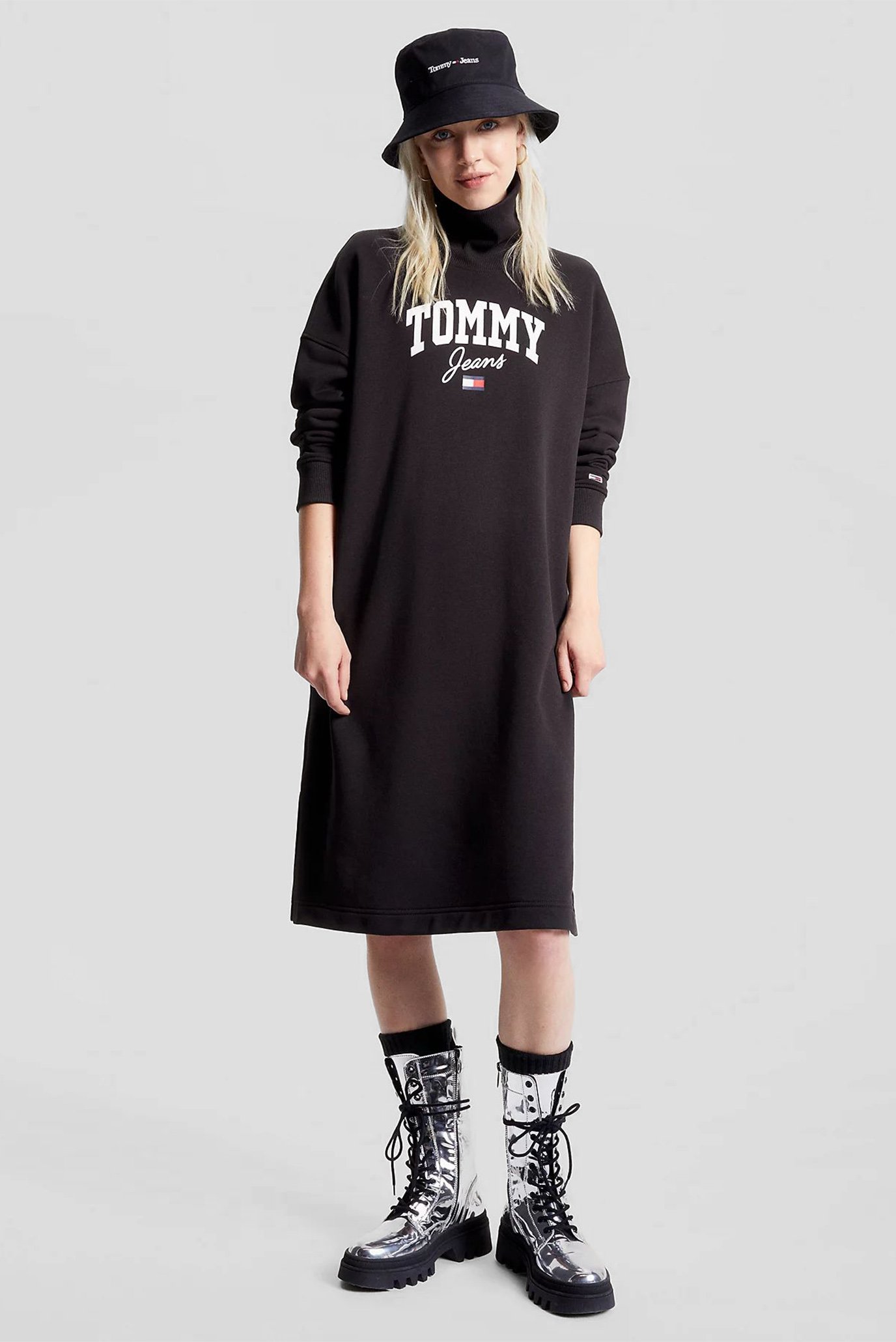 Женское черное платье TJW NEW VARISTY MOCK NECK DRESS 1