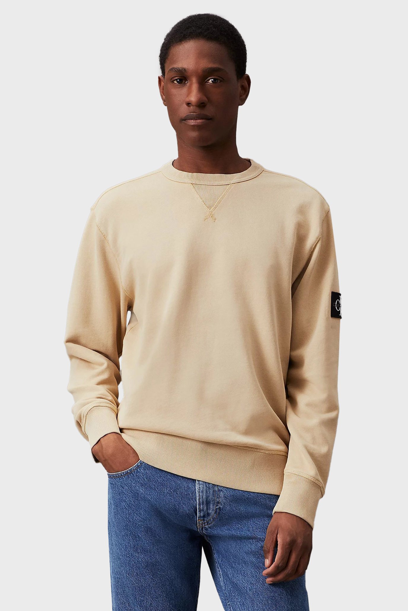 Мужской бежевый свитшот WASHED BADGE CREW NECK 1