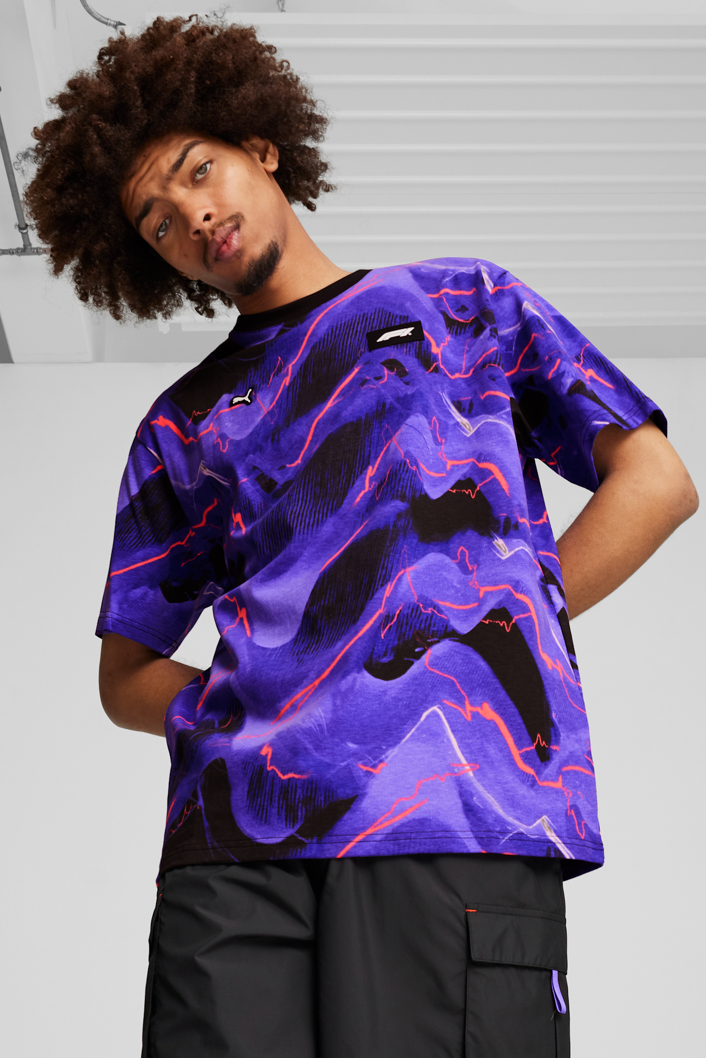 Мужская фиолетовая футболка F1® Neon Energy All-Over Print Tee Men 1