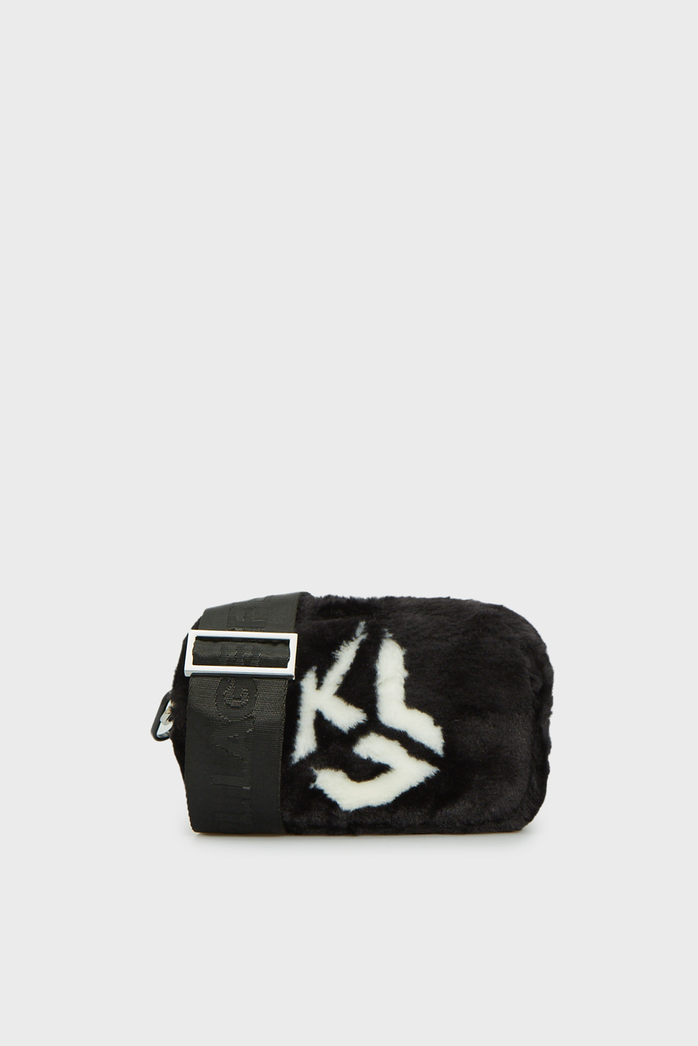 Женская черная сумка FUR LOGO CAMERA BAG 1