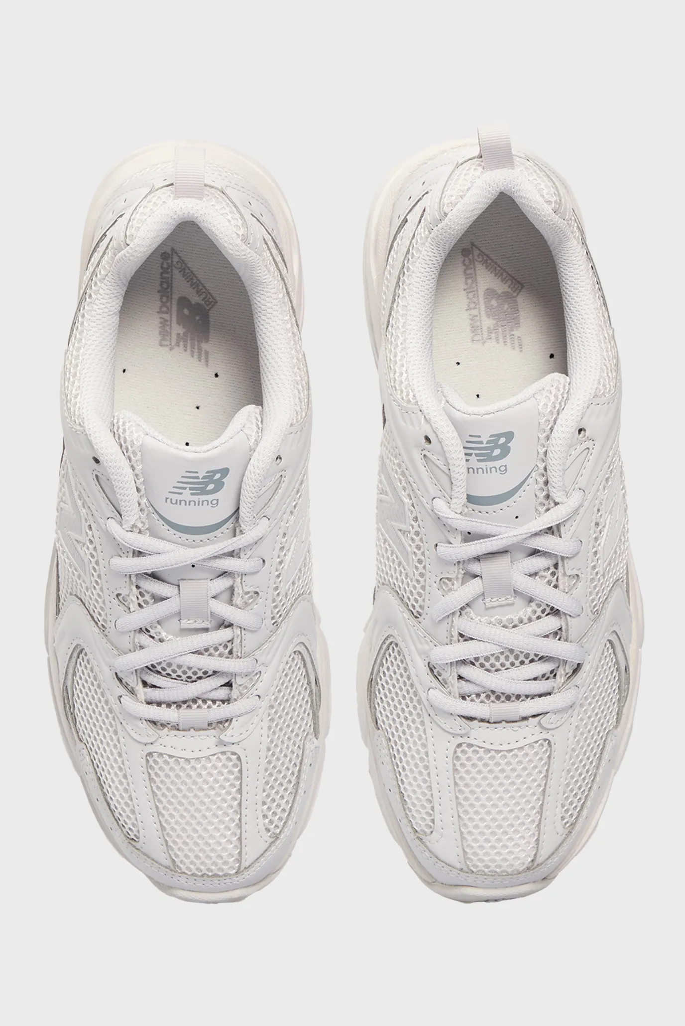 Сірі кросівки 530 5