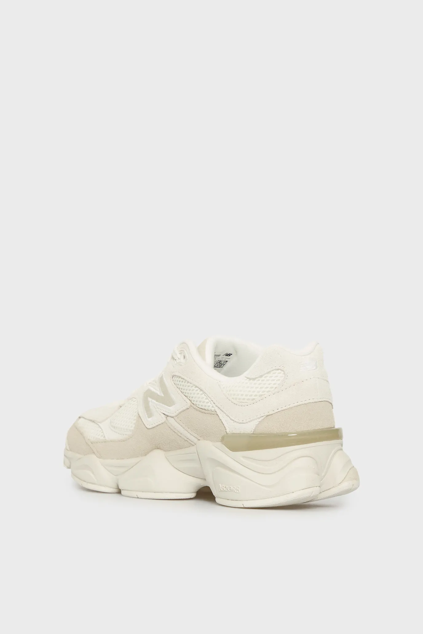 Жіночі бежеві кросівки 9060 5