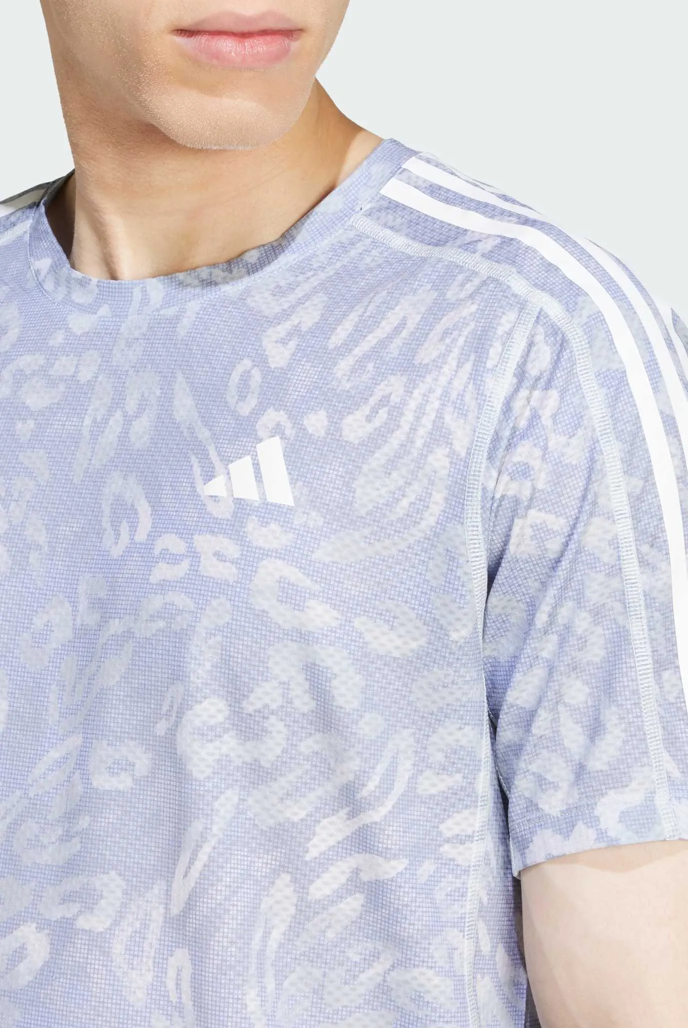 Мужская сиреневая футболка с узором Own The Run CLIMACOOL 3-Stripes 4