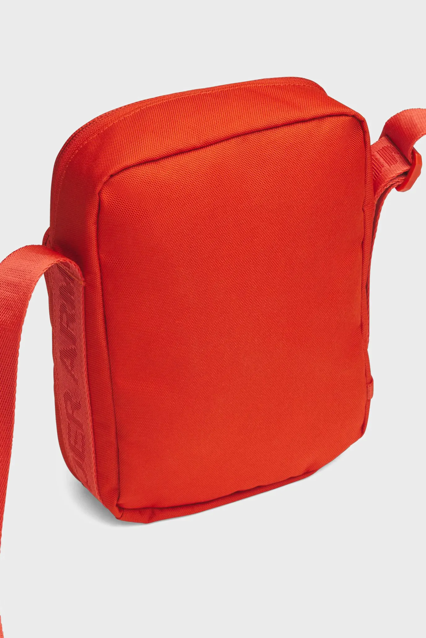 Оранжевая сумка UA Essential Lite Crossbody 3