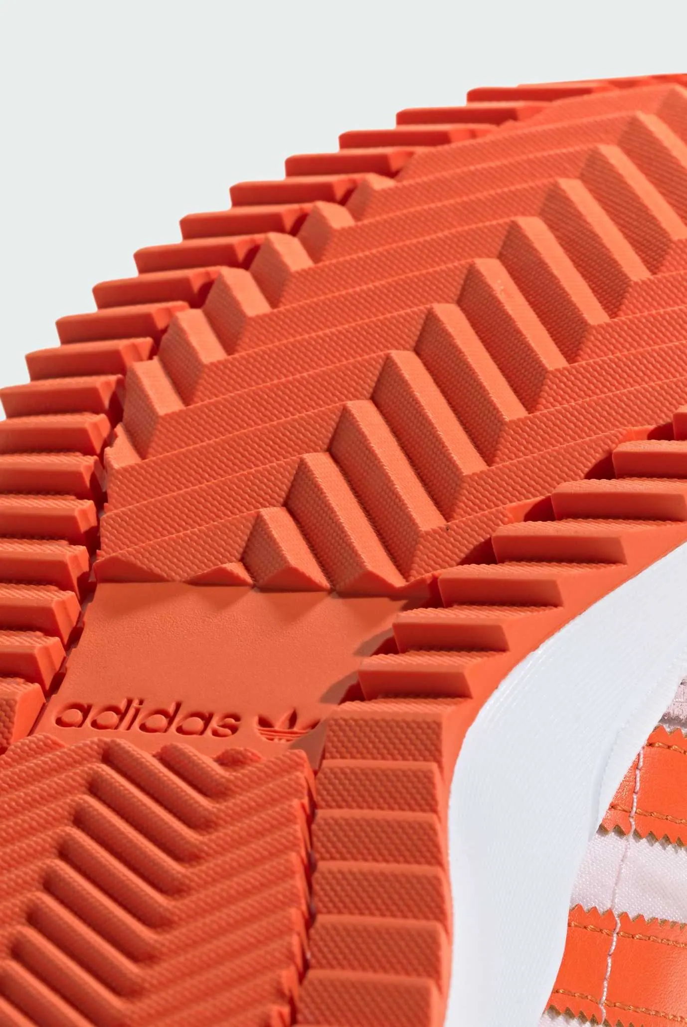 Дитячі пудрові кросівки Retropy F2 Kids 8