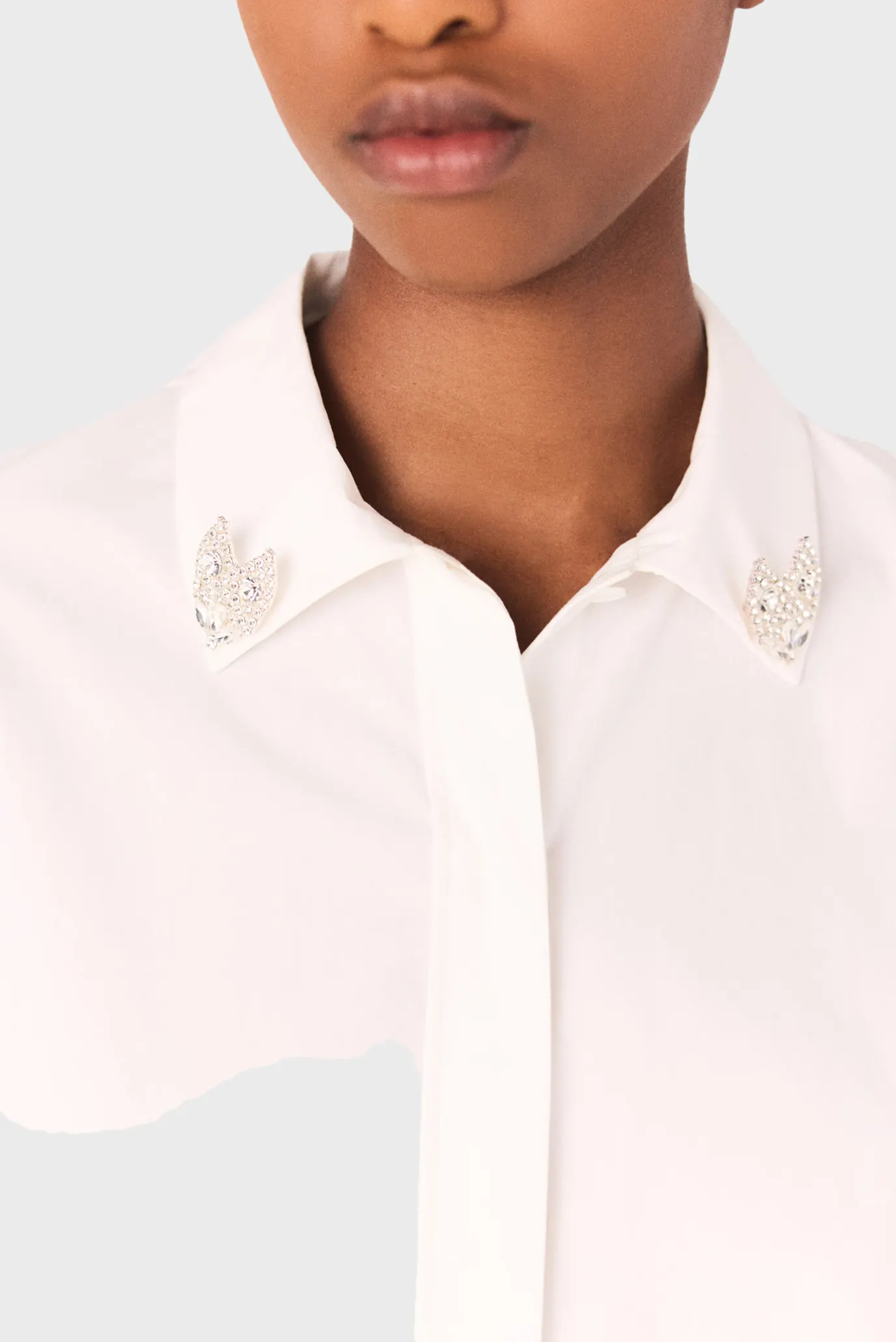 Жіноча біла сорочка 6