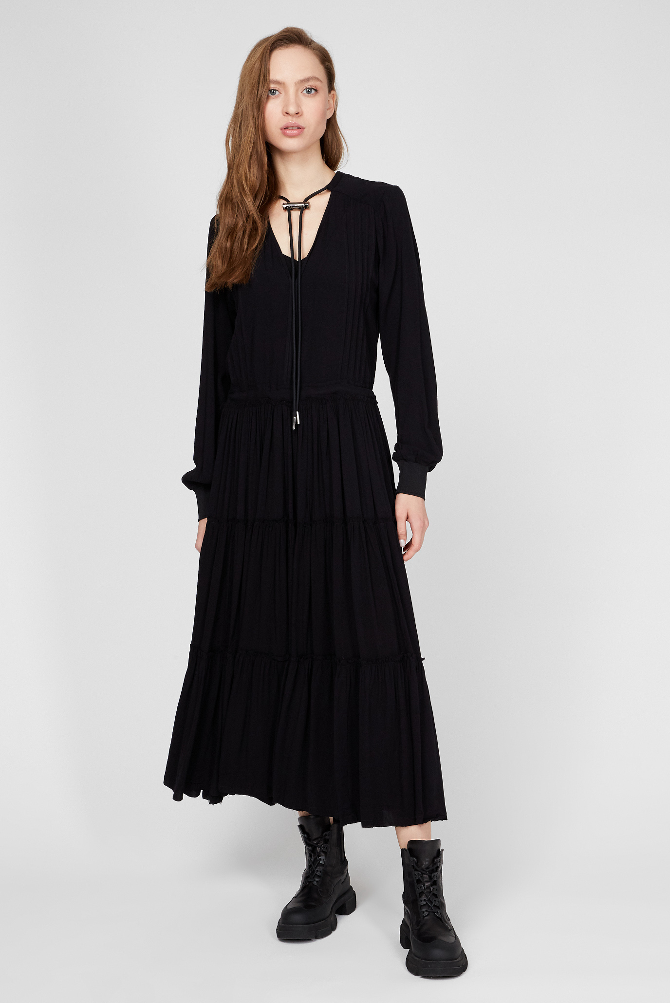Женское черное платье D-LINDA 1