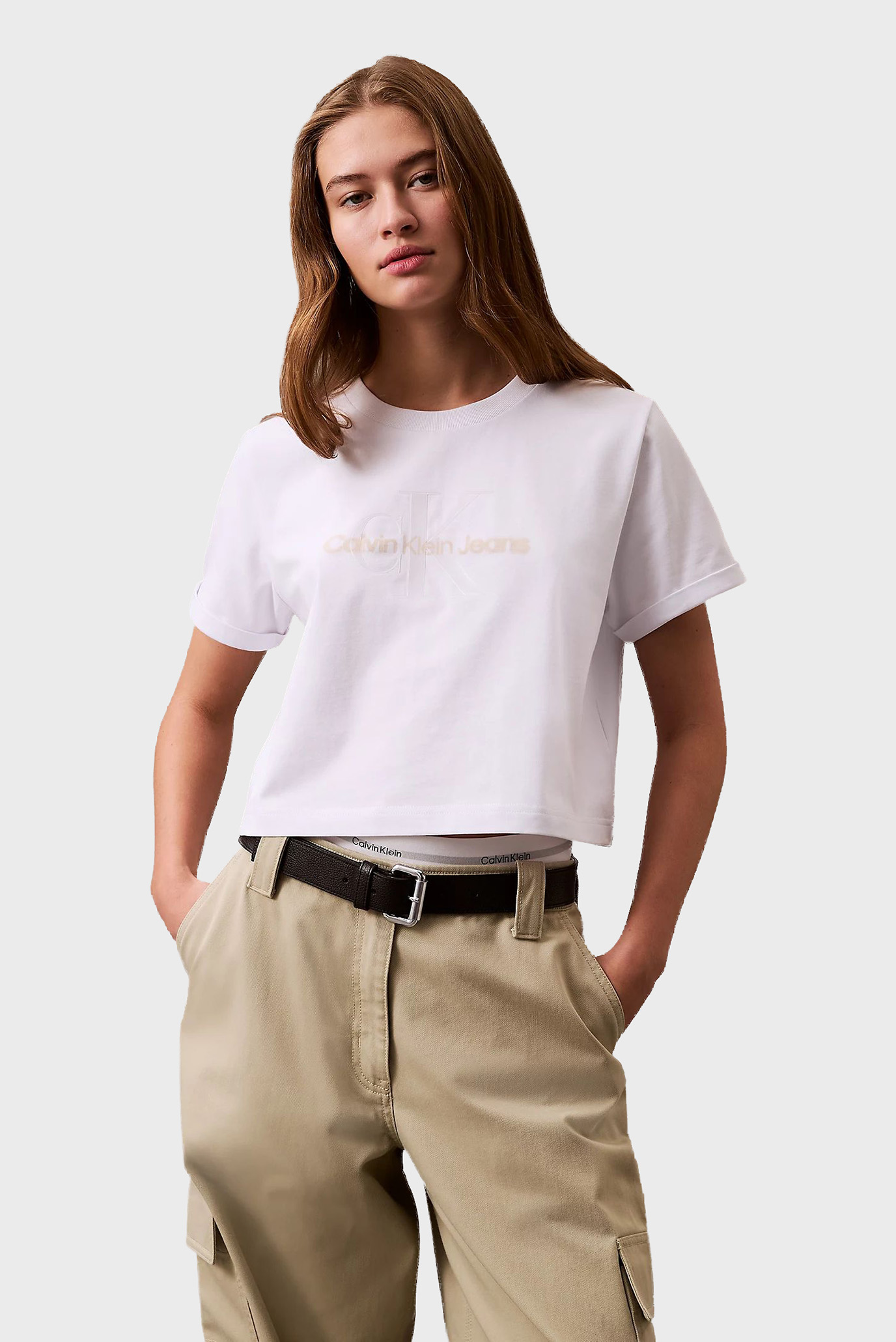Женская белая футболка CROPPED TEE Белый M Calvin Klein Jeans LV047AB814 Женская белая футболка CROPPED TEE Белый M Calvin Klein Jeans LV047AB814