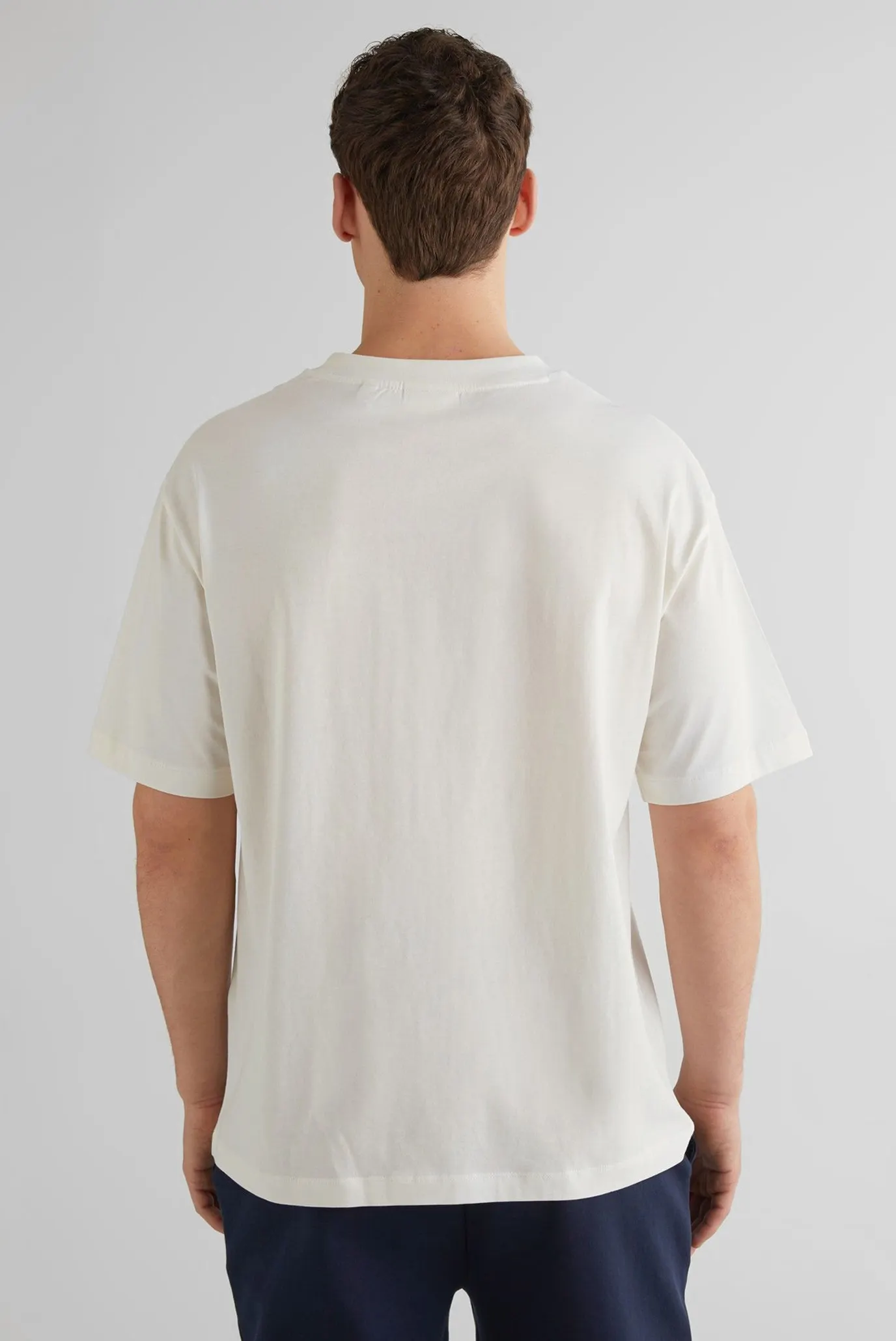 Мужская белая футболка LOGO BADGE 3