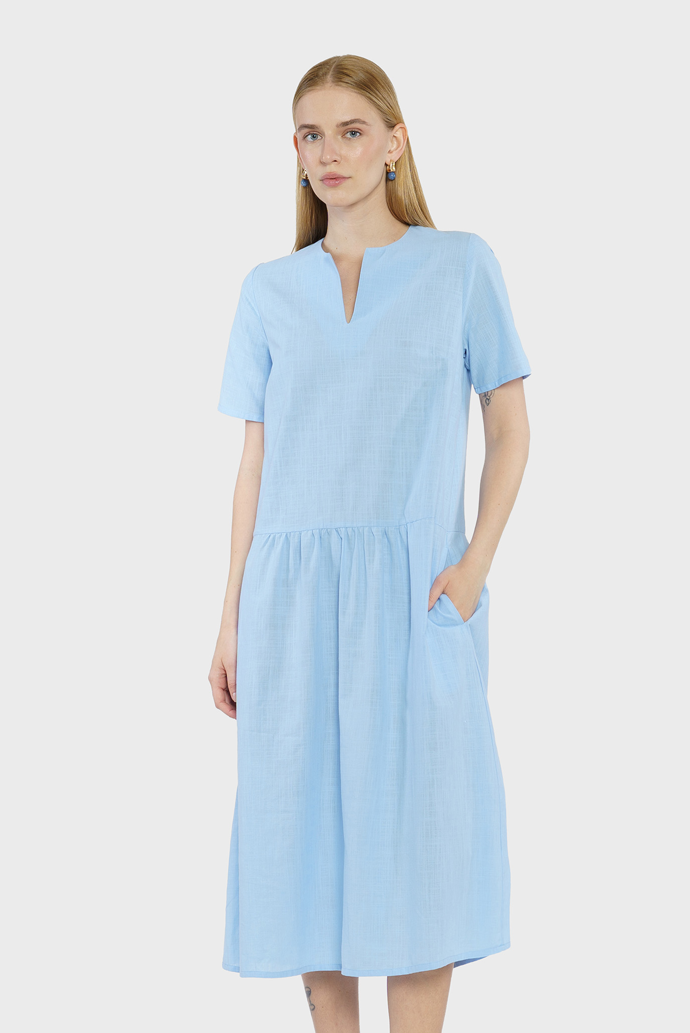 Жіноча блакитна сукня 1