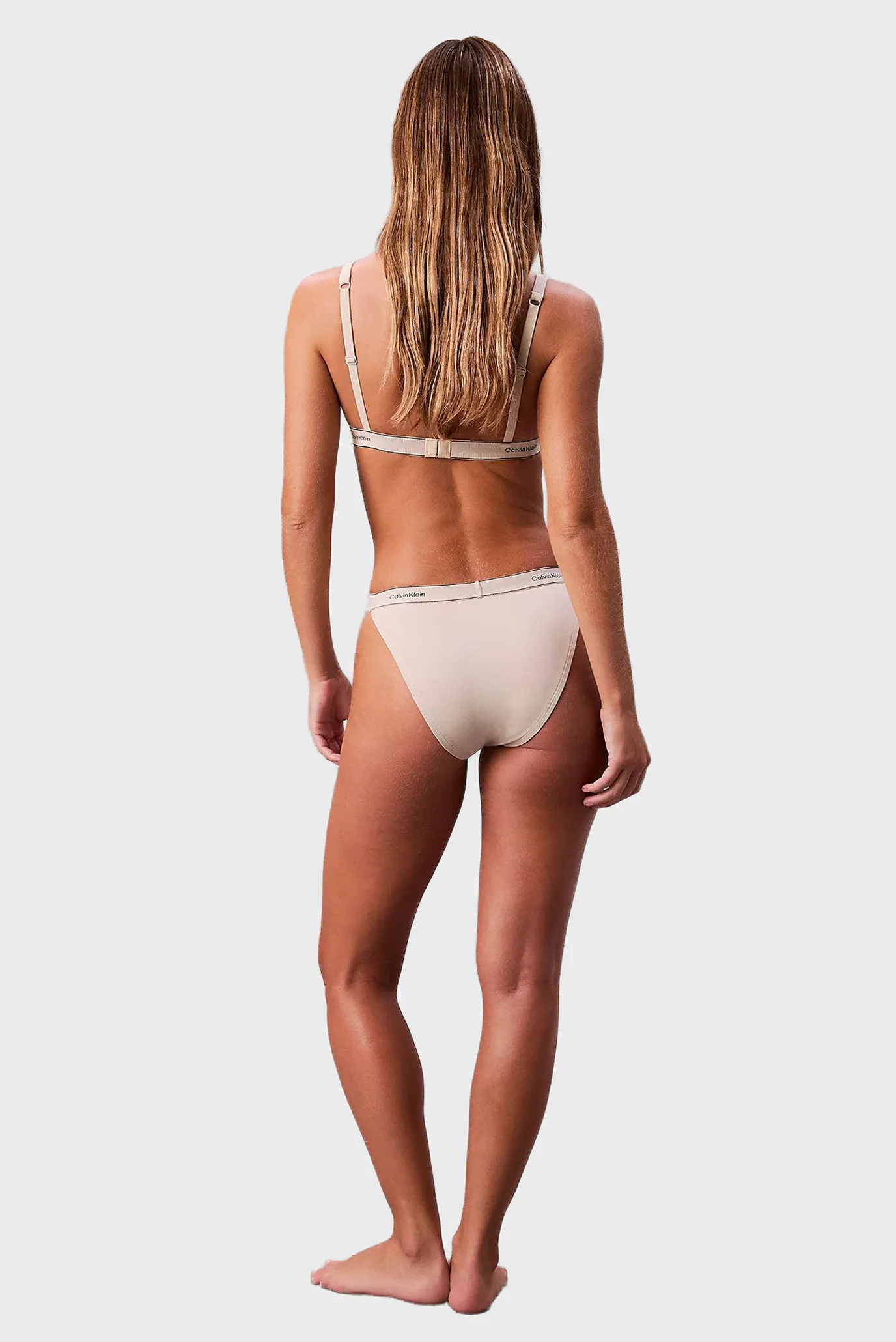 Женские бежевые трусики TANGA 3