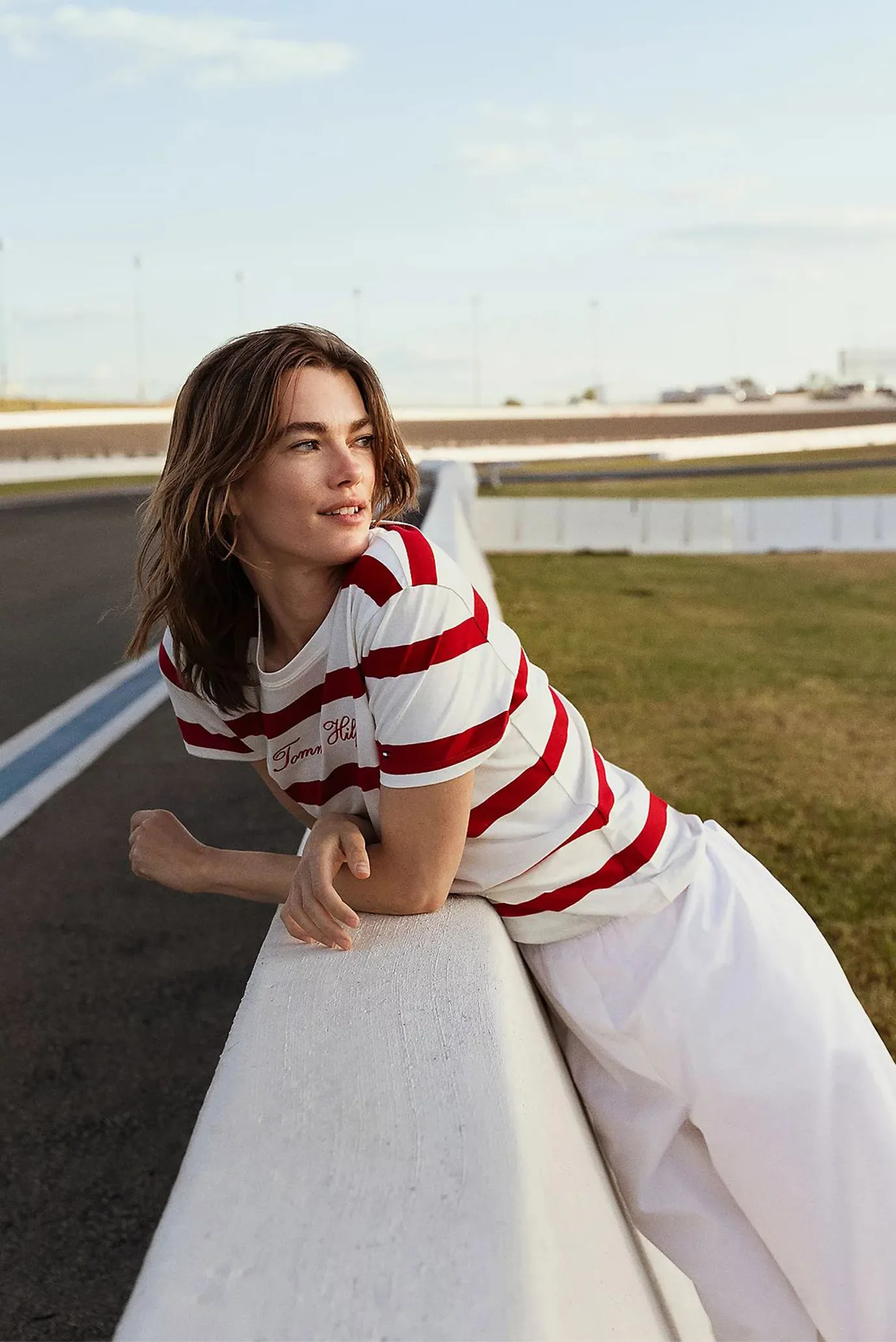 Жіноча біла футболка у смужку SCRIPT REG 6