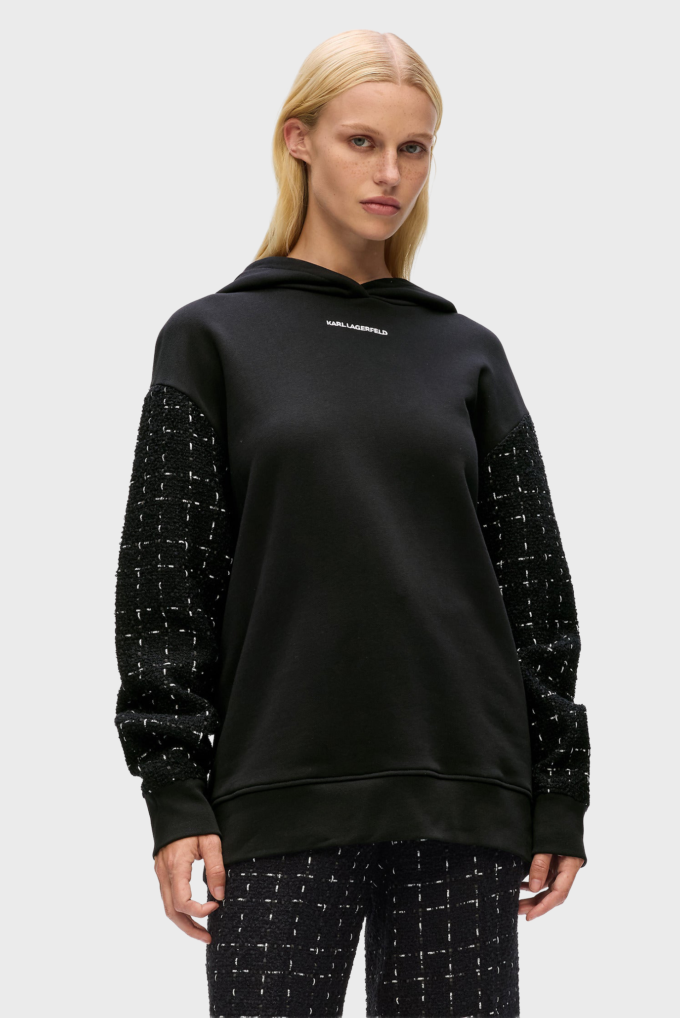 Женское черное худи boucle Черный XS Karl Lagerfeld A4W20064 Женское черное худи boucle Черный XS Karl Lagerfeld A4W20064