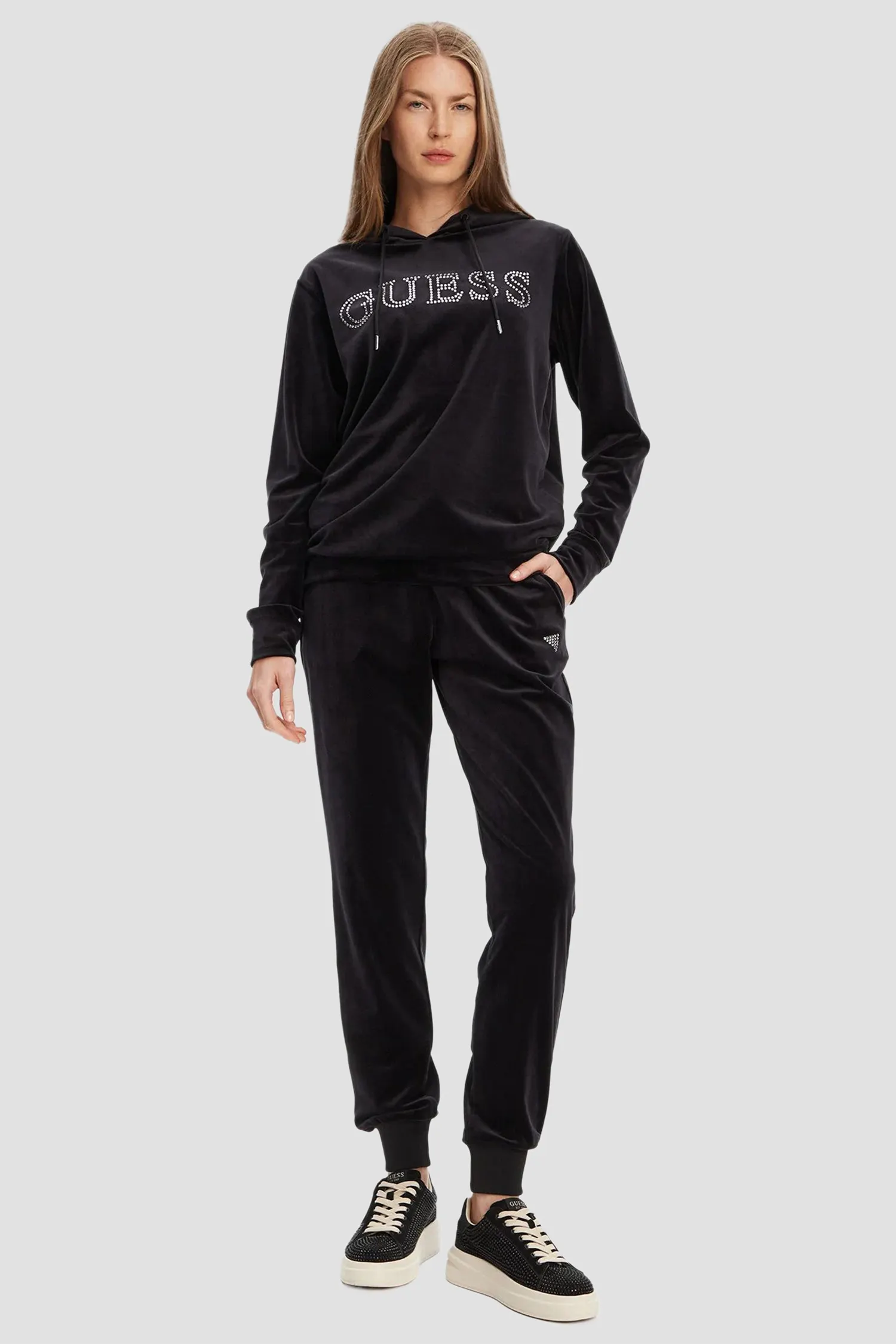 Жіночі чорні велюрові спортивні штани 2