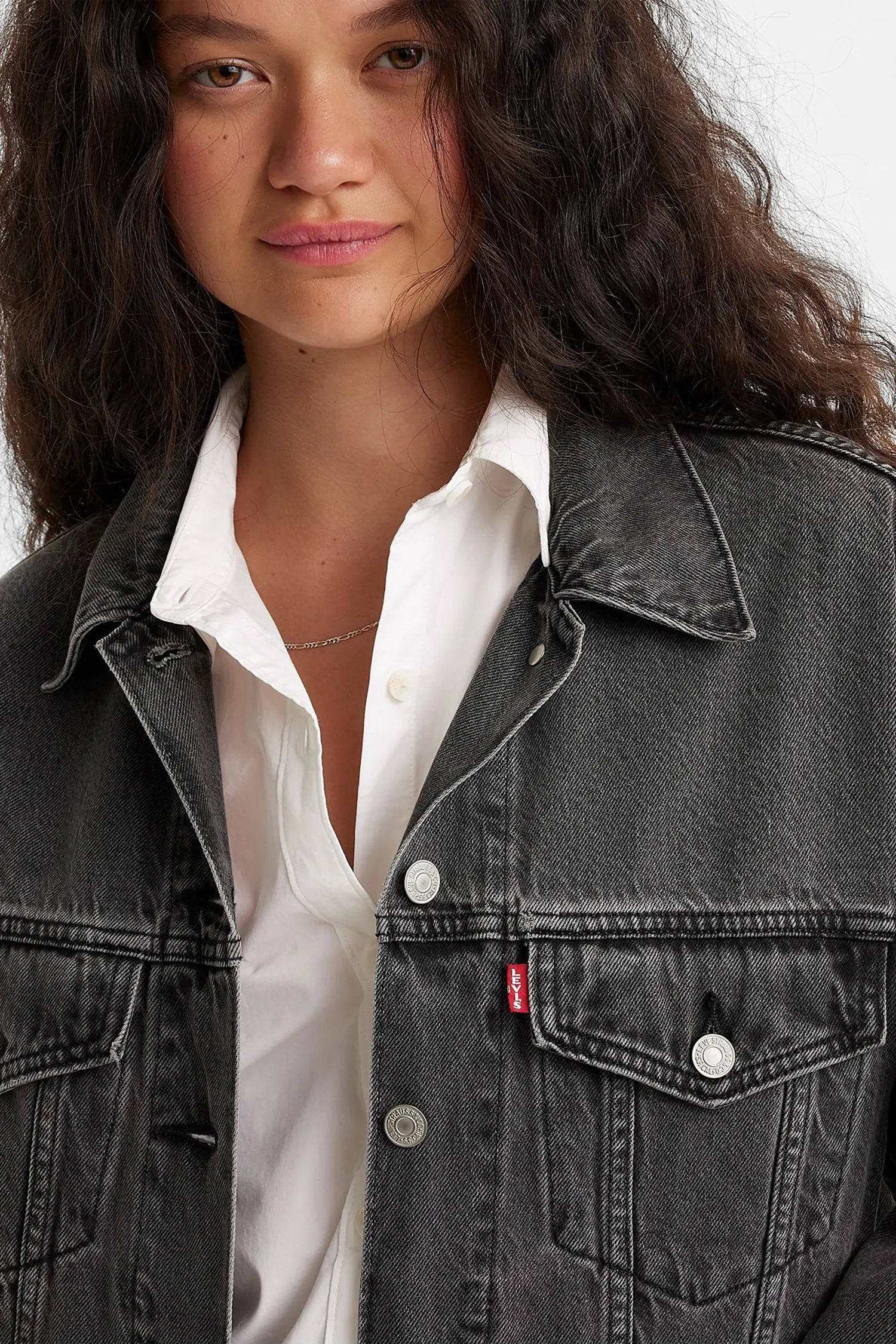 Жіноча чорна джинсова куртка 4